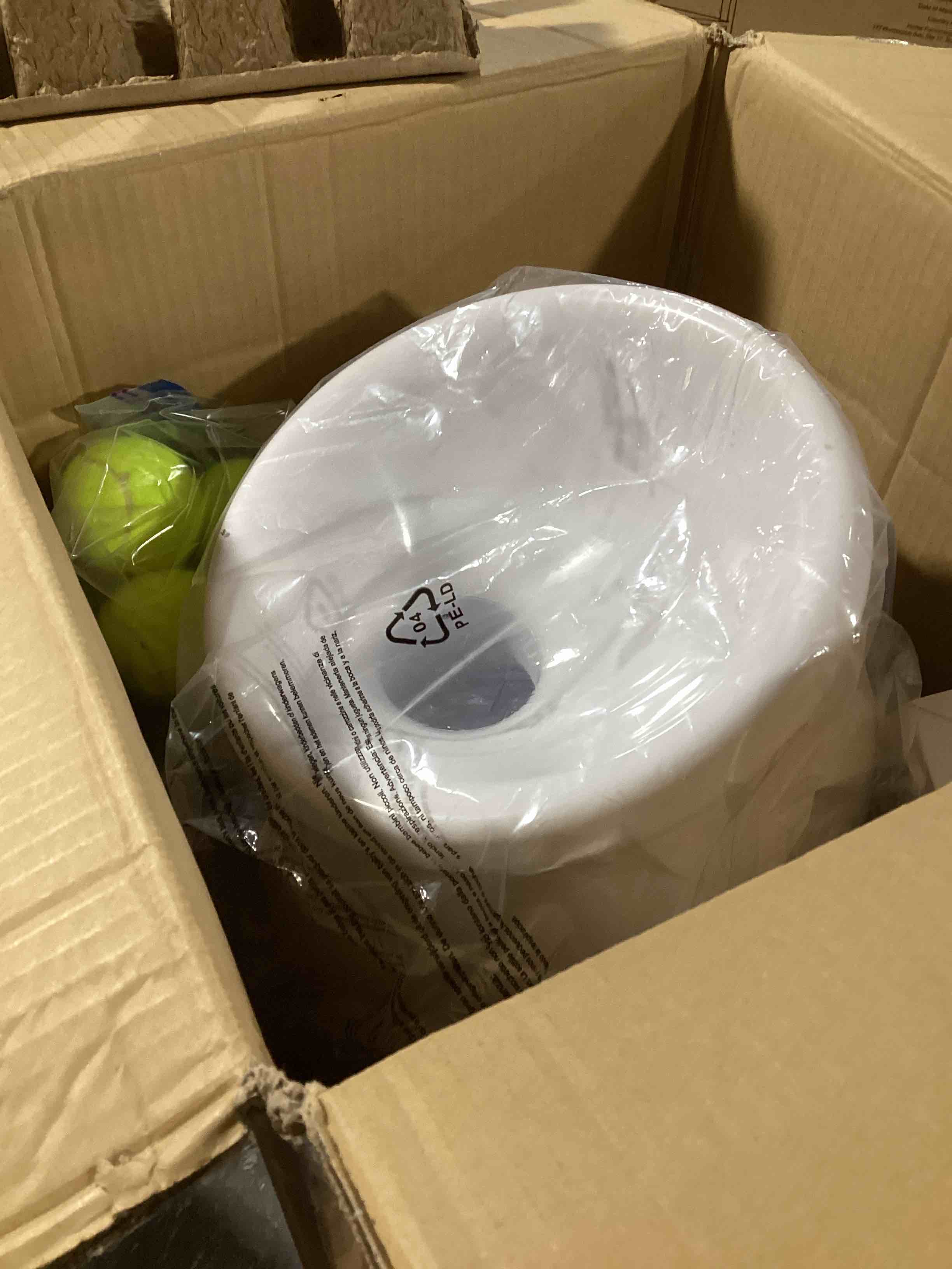 https://s3.amazonaws.com/lotting-images-prod/bidfta/RED6661888_1730479209045.jpeg