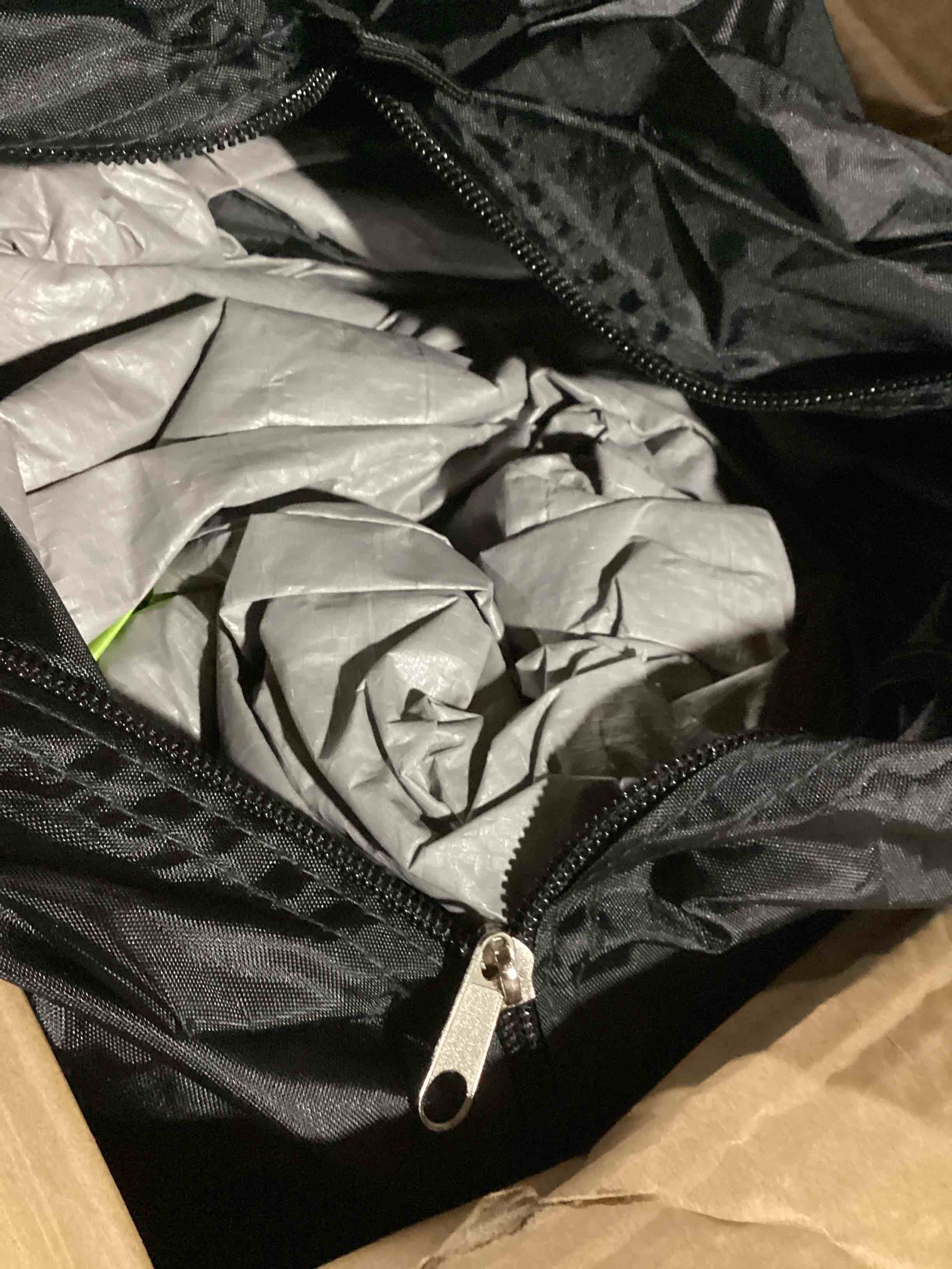 https://s3.amazonaws.com/lotting-images-prod/bidfta/RED6662526_1729100592850.jpeg