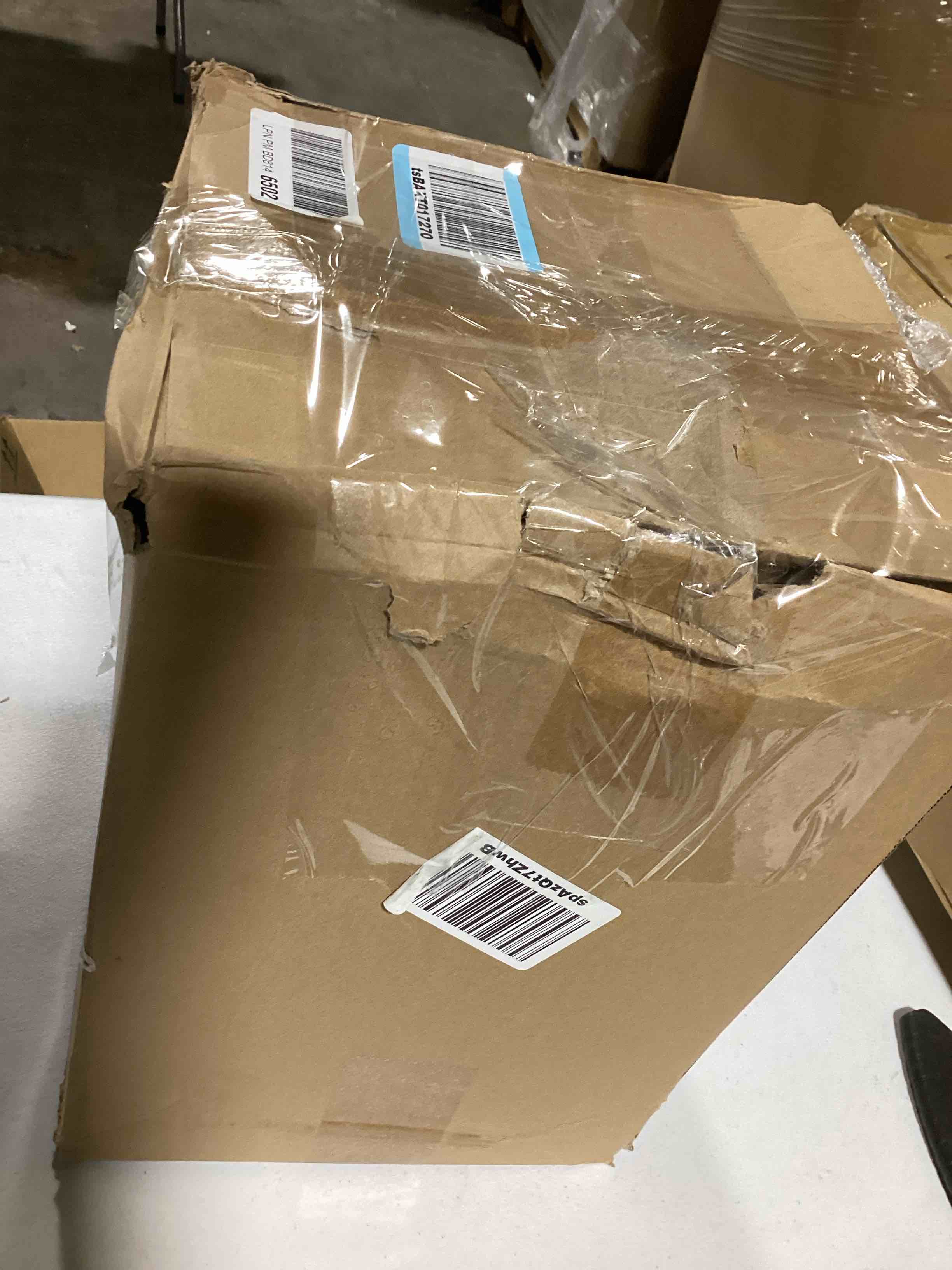 https://s3.amazonaws.com/lotting-images-prod/bidfta/RED6662858_1729264613399.jpeg