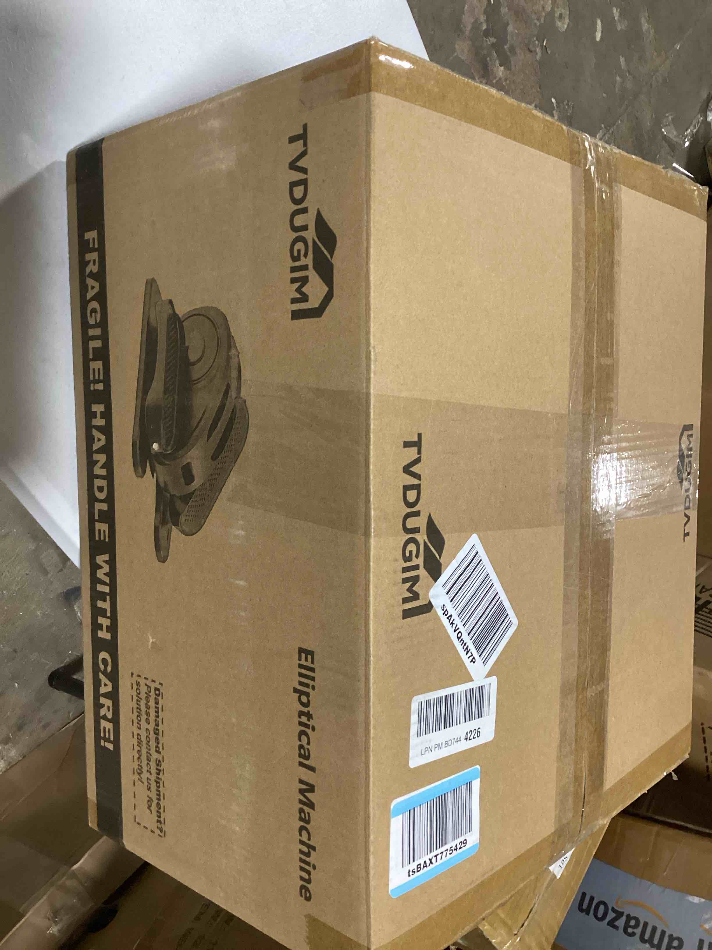 https://s3.amazonaws.com/lotting-images-prod/bidfta/RED6662863_1729265143733.jpeg