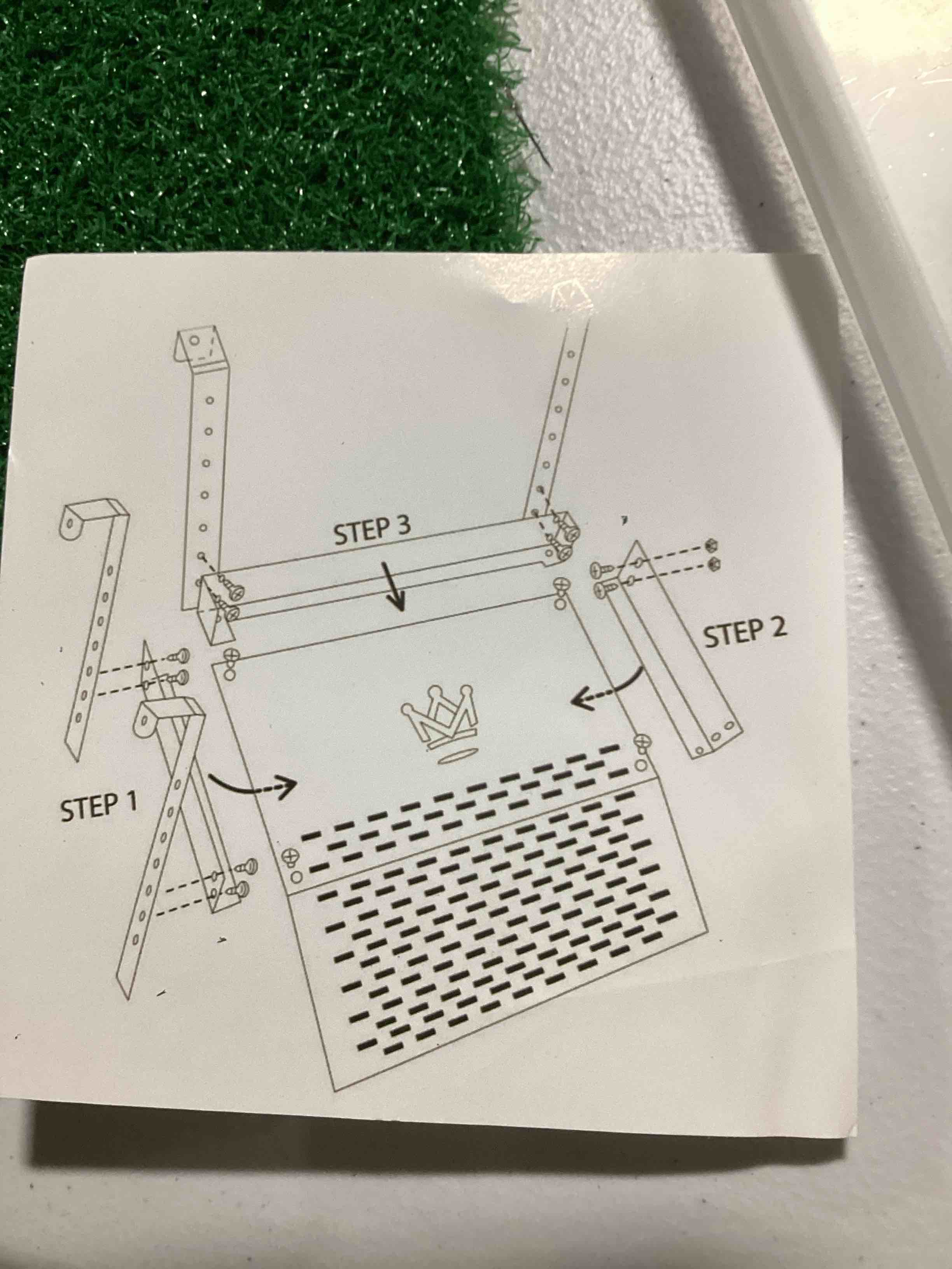 https://s3.amazonaws.com/lotting-images-prod/bidfta/RED6662903_1729273630638.jpeg