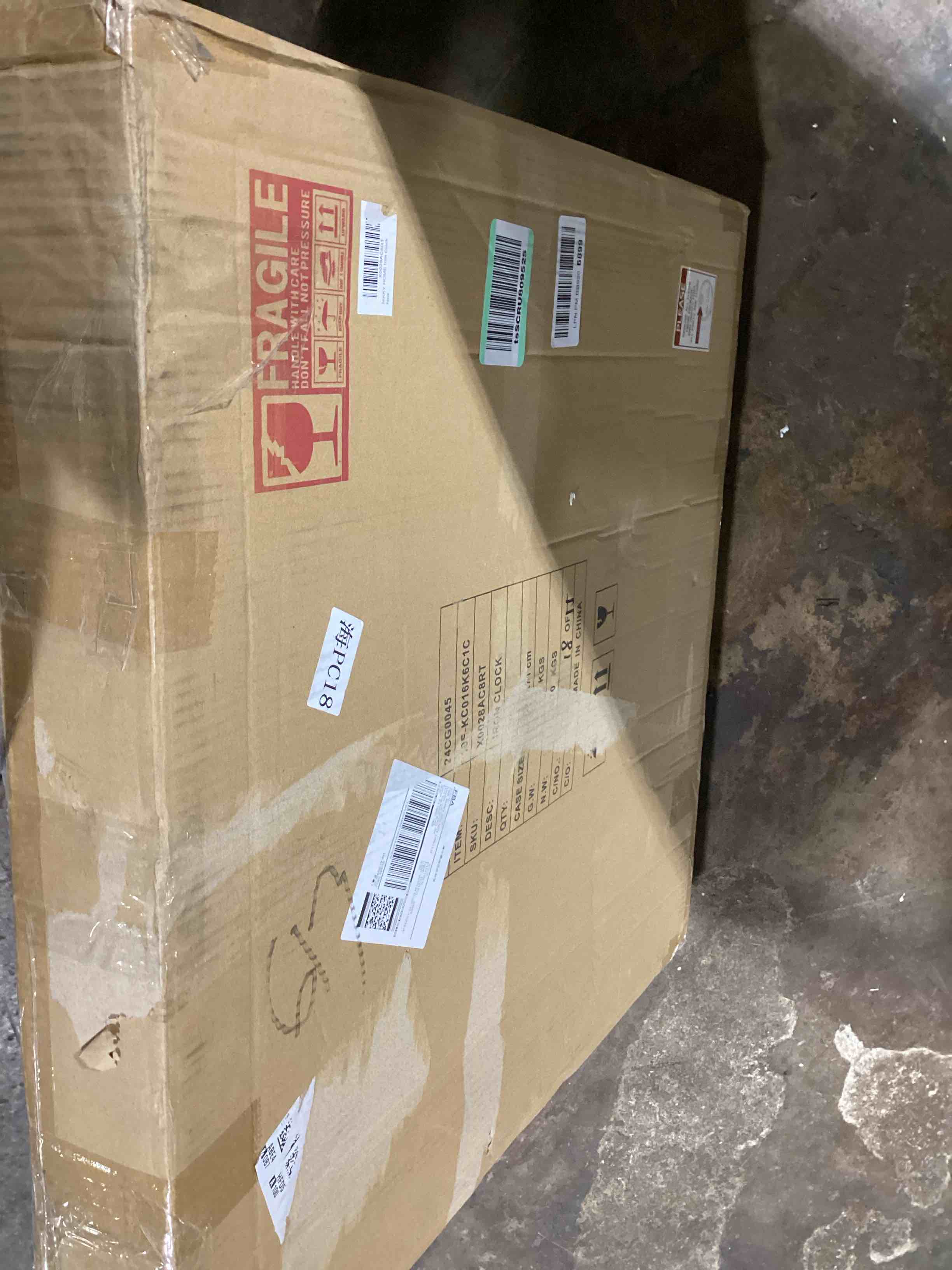 https://s3.amazonaws.com/lotting-images-prod/bidfta/RED6662906_1729272856632.jpeg