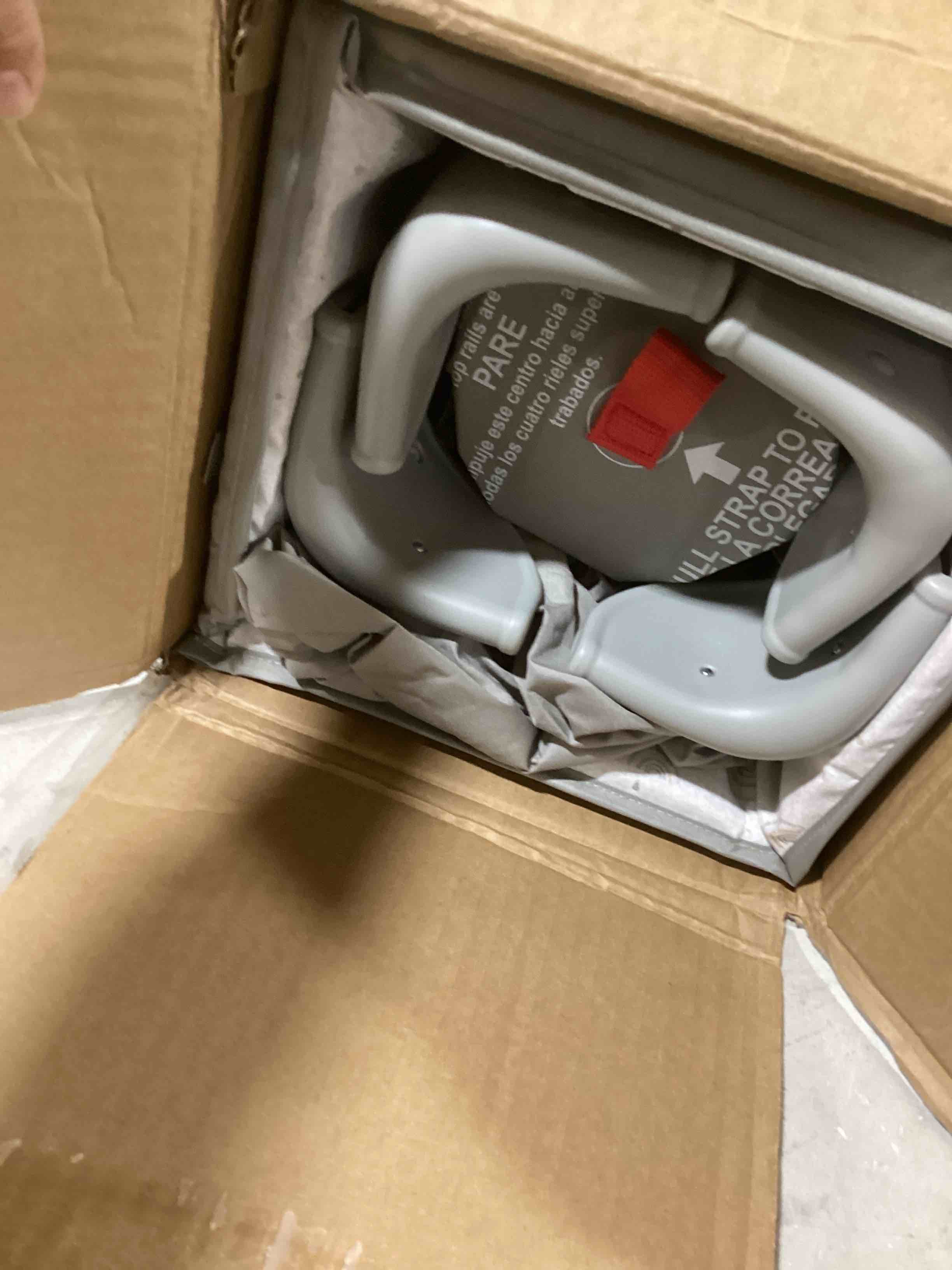 https://s3.amazonaws.com/lotting-images-prod/bidfta/RED6663914_1723037450064.jpeg