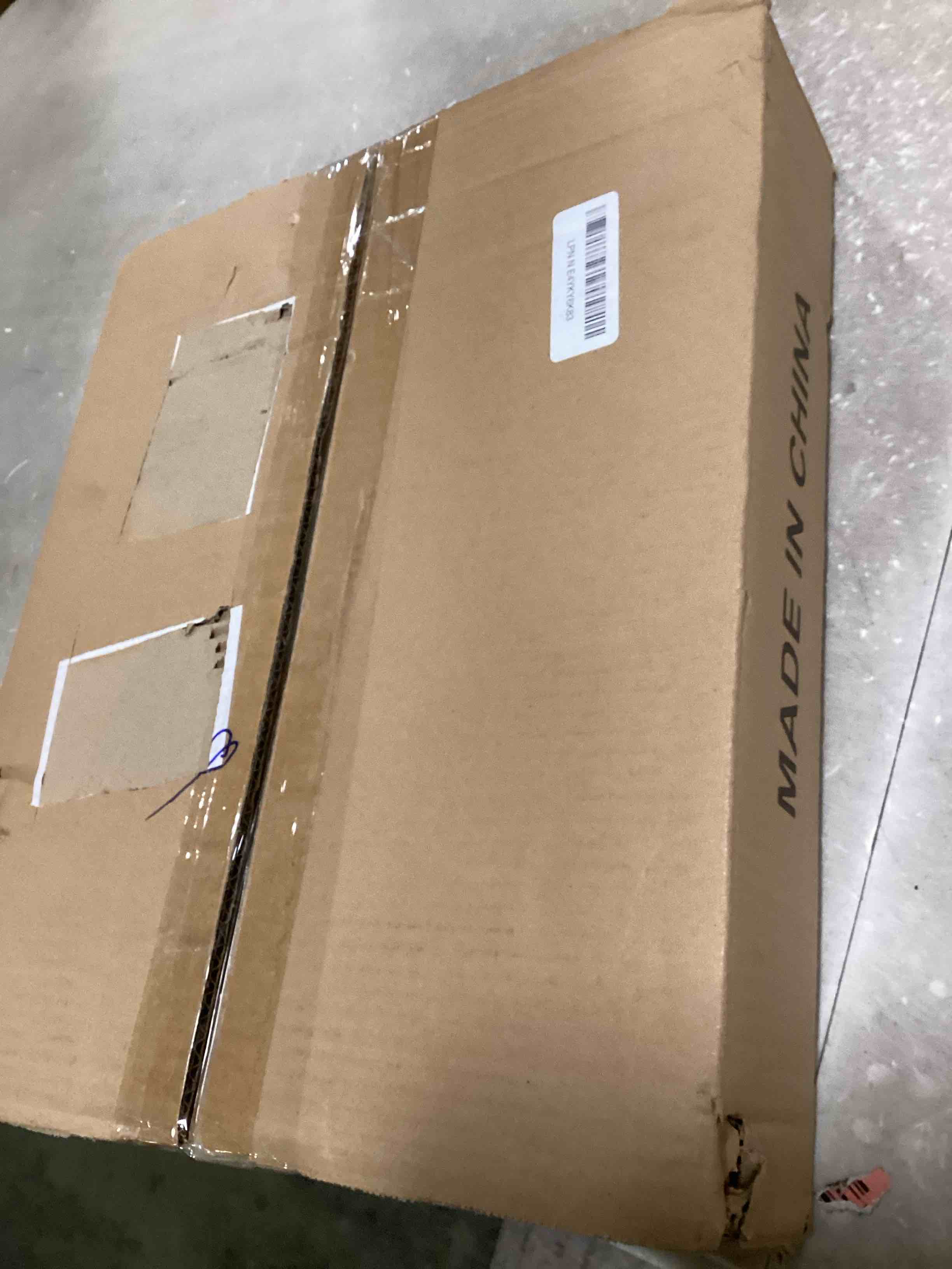 https://s3.amazonaws.com/lotting-images-prod/bidfta/RED6668408_1722429983041.jpeg
