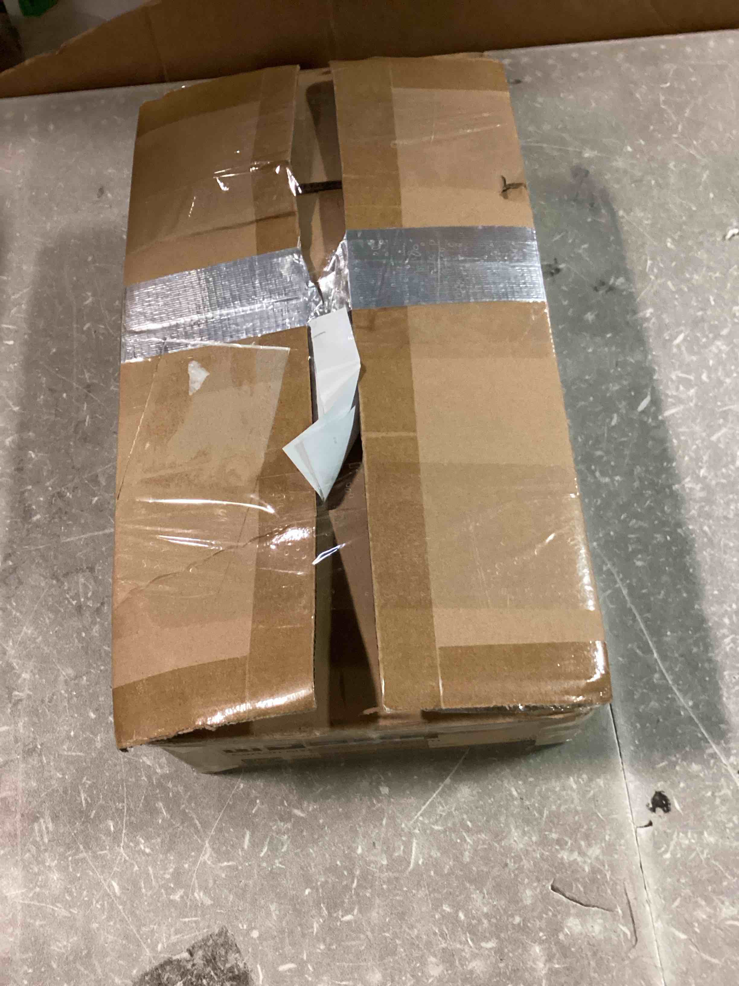 https://s3.amazonaws.com/lotting-images-prod/bidfta/RED6669443_1722352936468.jpeg