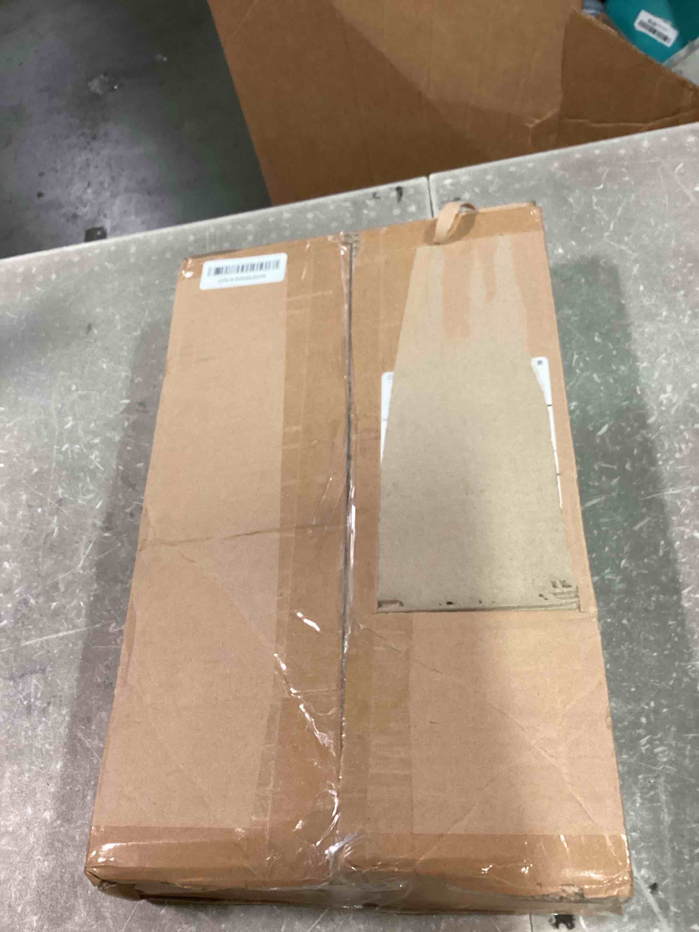 https://s3.amazonaws.com/lotting-images-prod/bidfta/RED6669974_1722479088078.jpeg