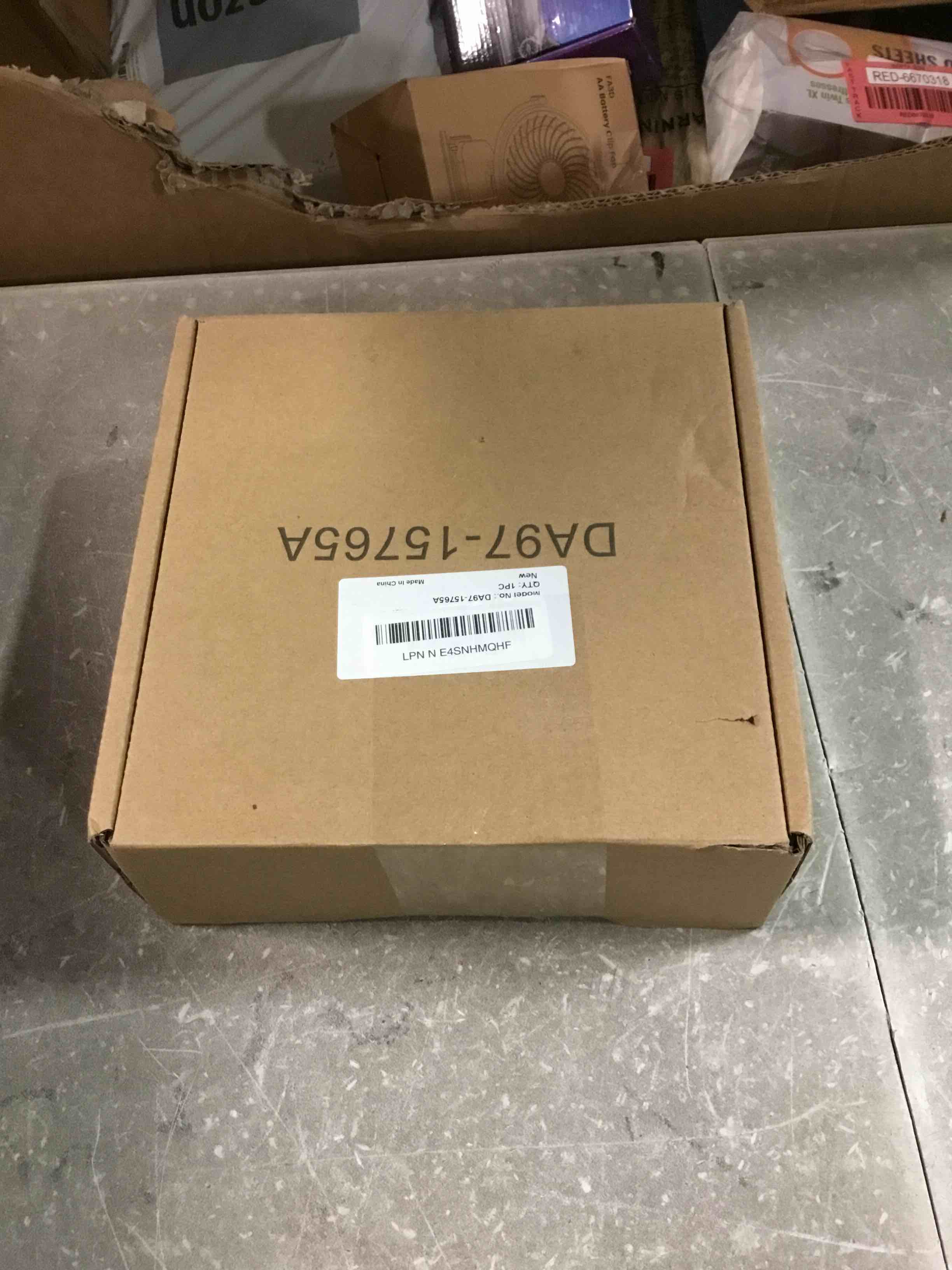 https://s3.amazonaws.com/lotting-images-prod/bidfta/RED6670338_1722540911539.jpeg