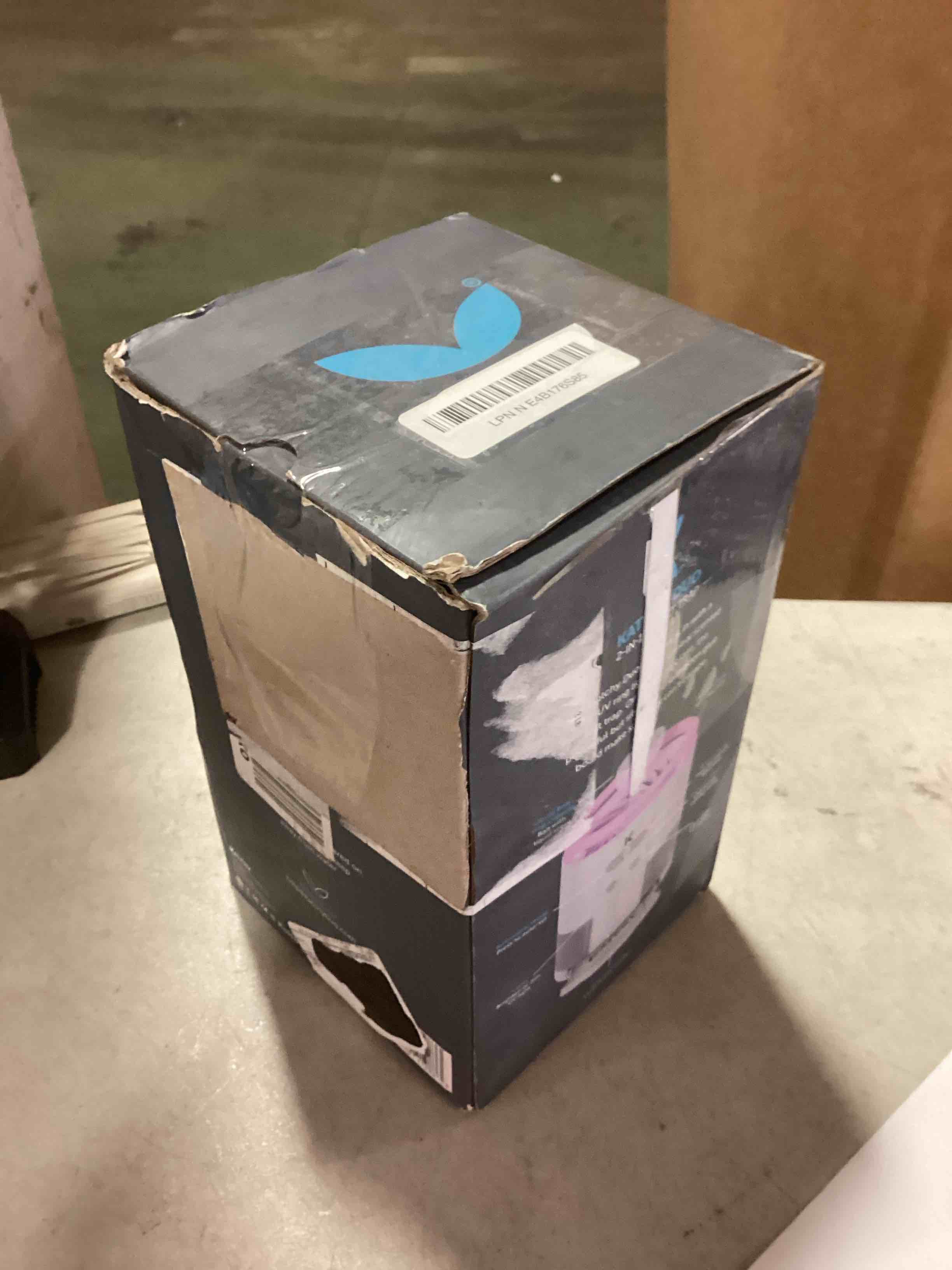 https://s3.amazonaws.com/lotting-images-prod/bidfta/RED6672993_1722531346518.jpeg