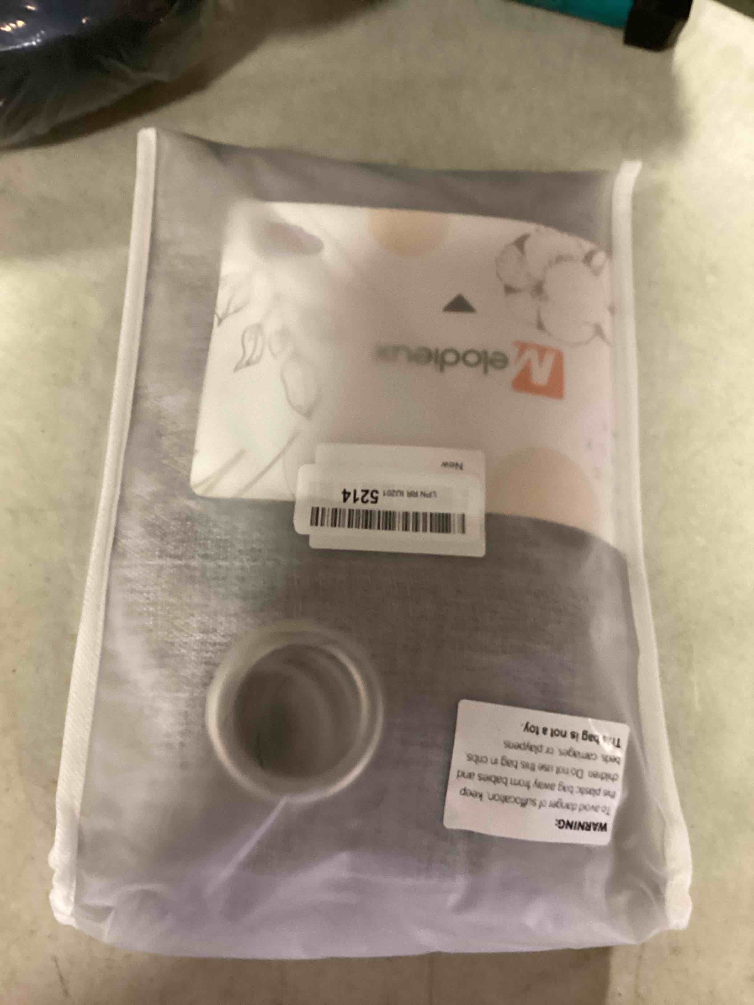 https://s3.amazonaws.com/lotting-images-prod/bidfta/RED6673004_1722532705860.jpeg