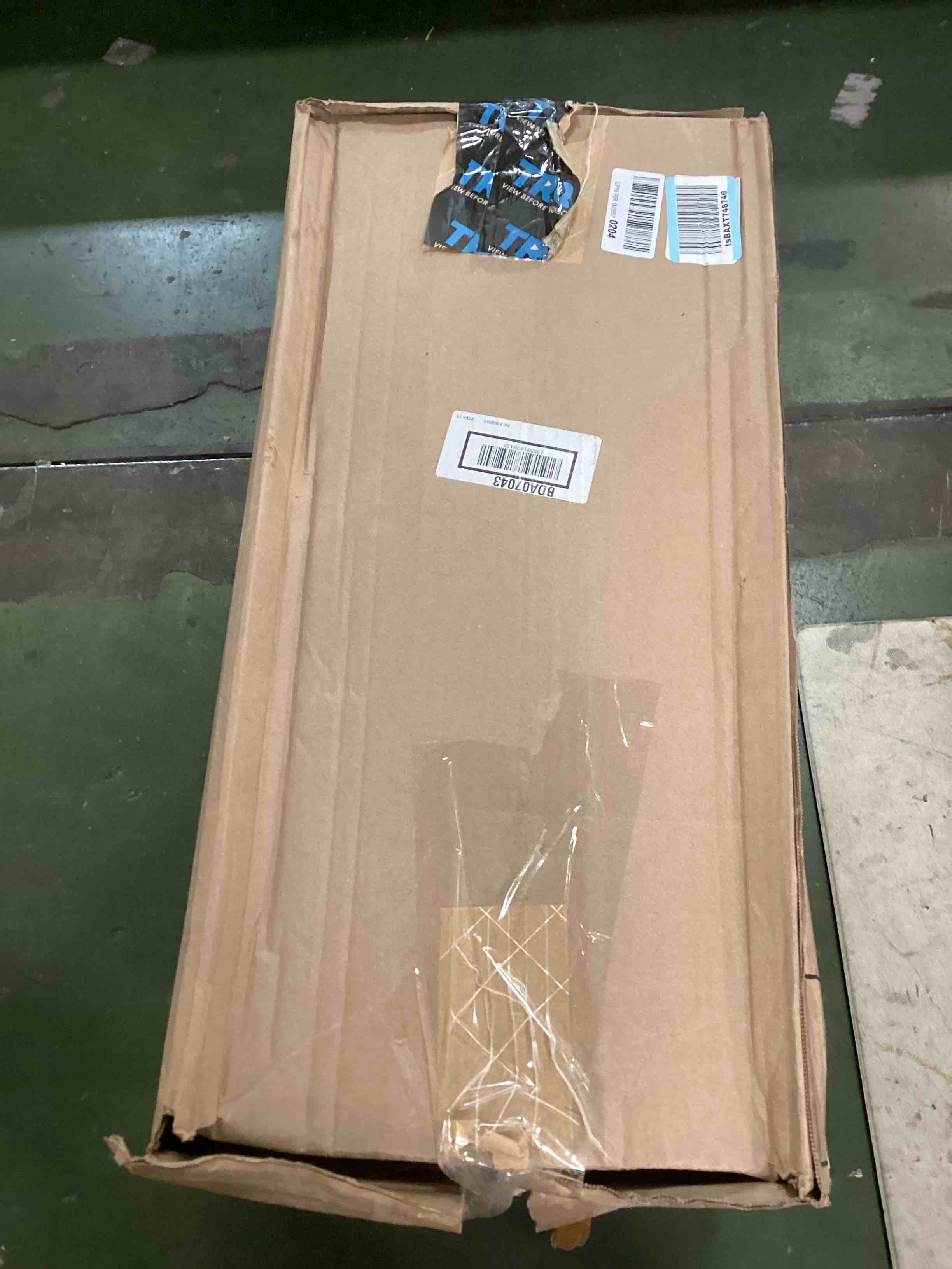 https://s3.amazonaws.com/lotting-images-prod/bidfta/RED6673738_1722948441207.jpeg
