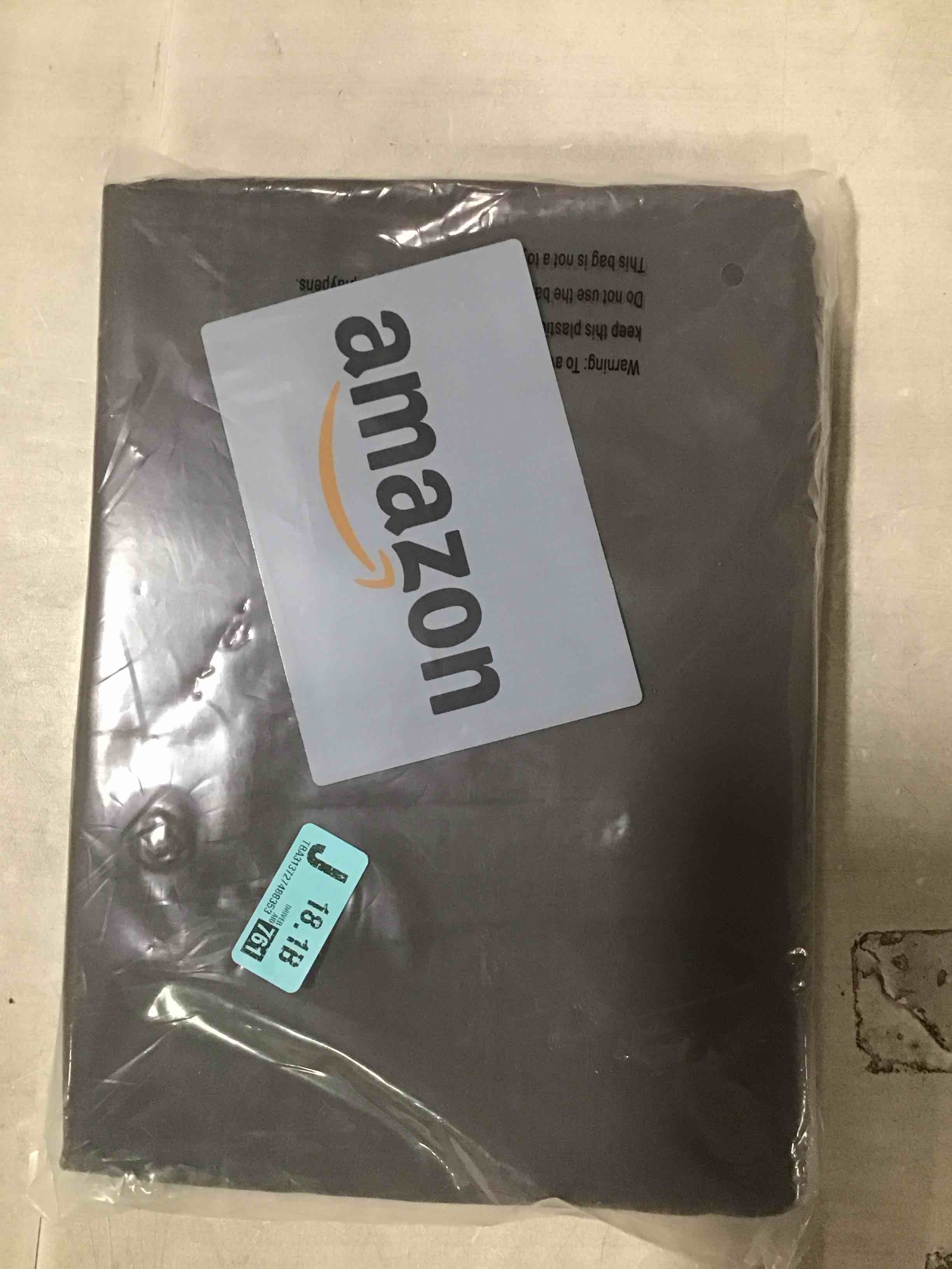 https://s3.amazonaws.com/lotting-images-prod/bidfta/RED6674118_1722451631666.jpeg