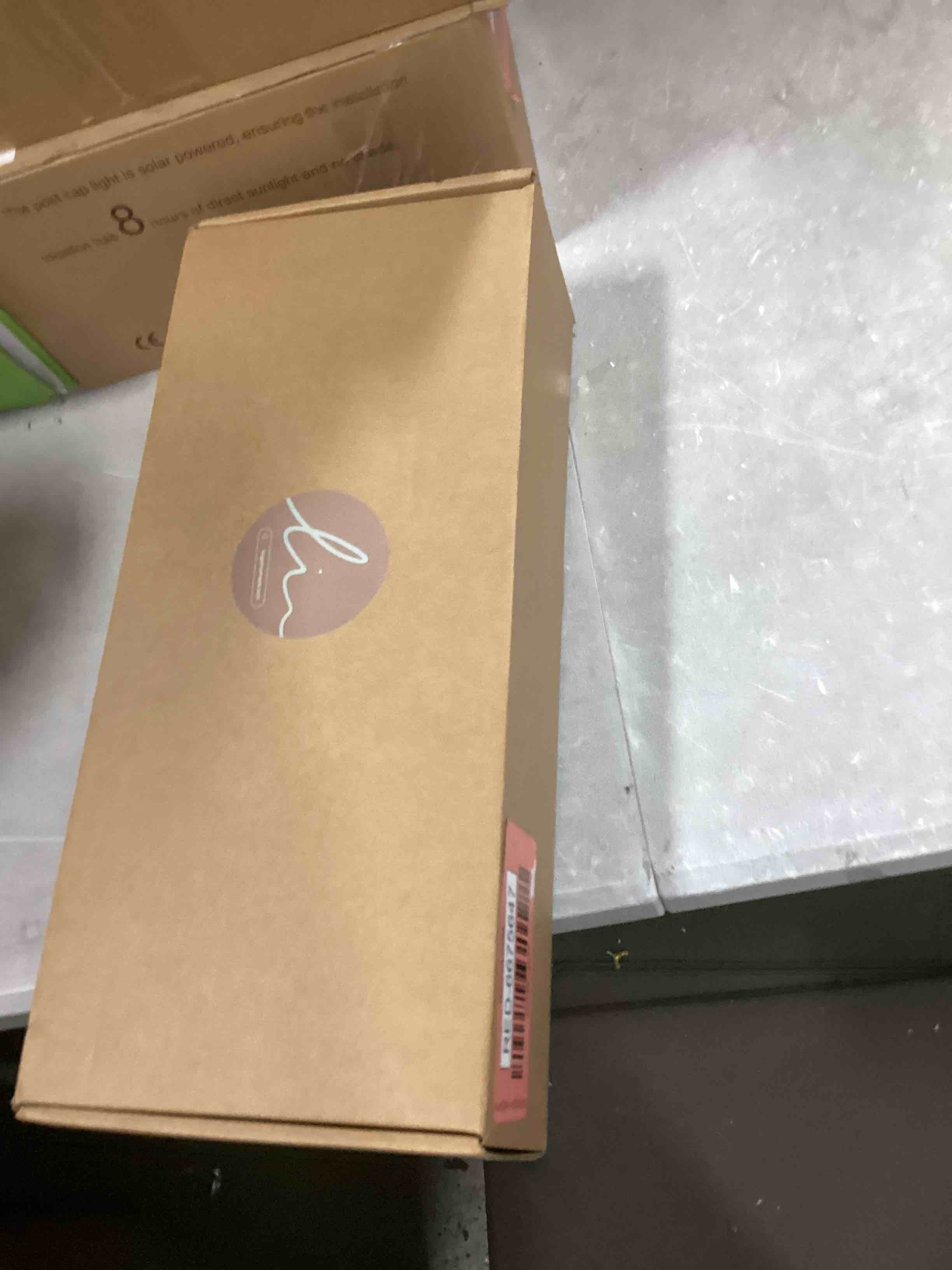 https://s3.amazonaws.com/lotting-images-prod/bidfta/RED6675647_1722351267082.jpeg