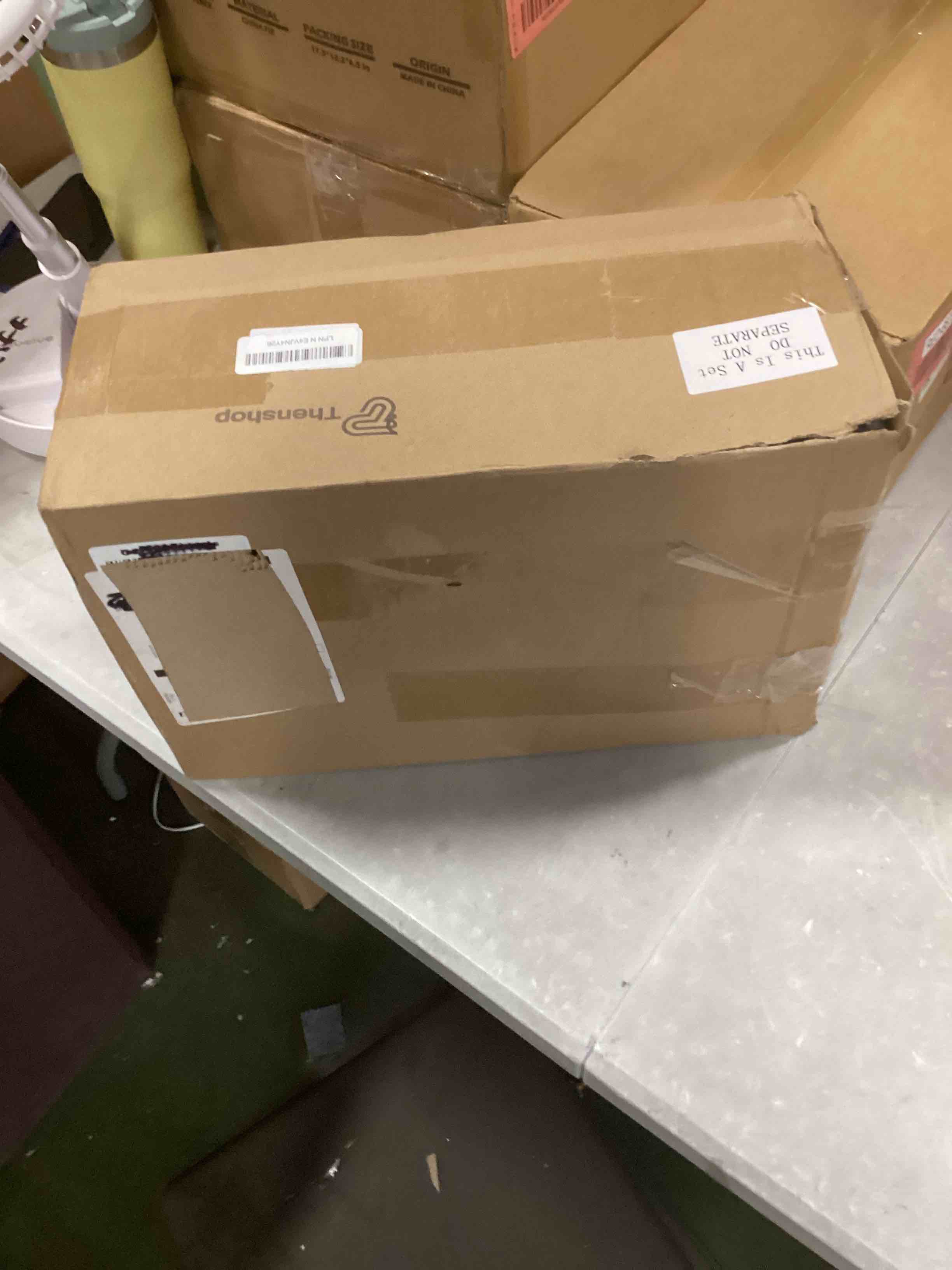 https://s3.amazonaws.com/lotting-images-prod/bidfta/RED6675769_1722359975924.jpeg