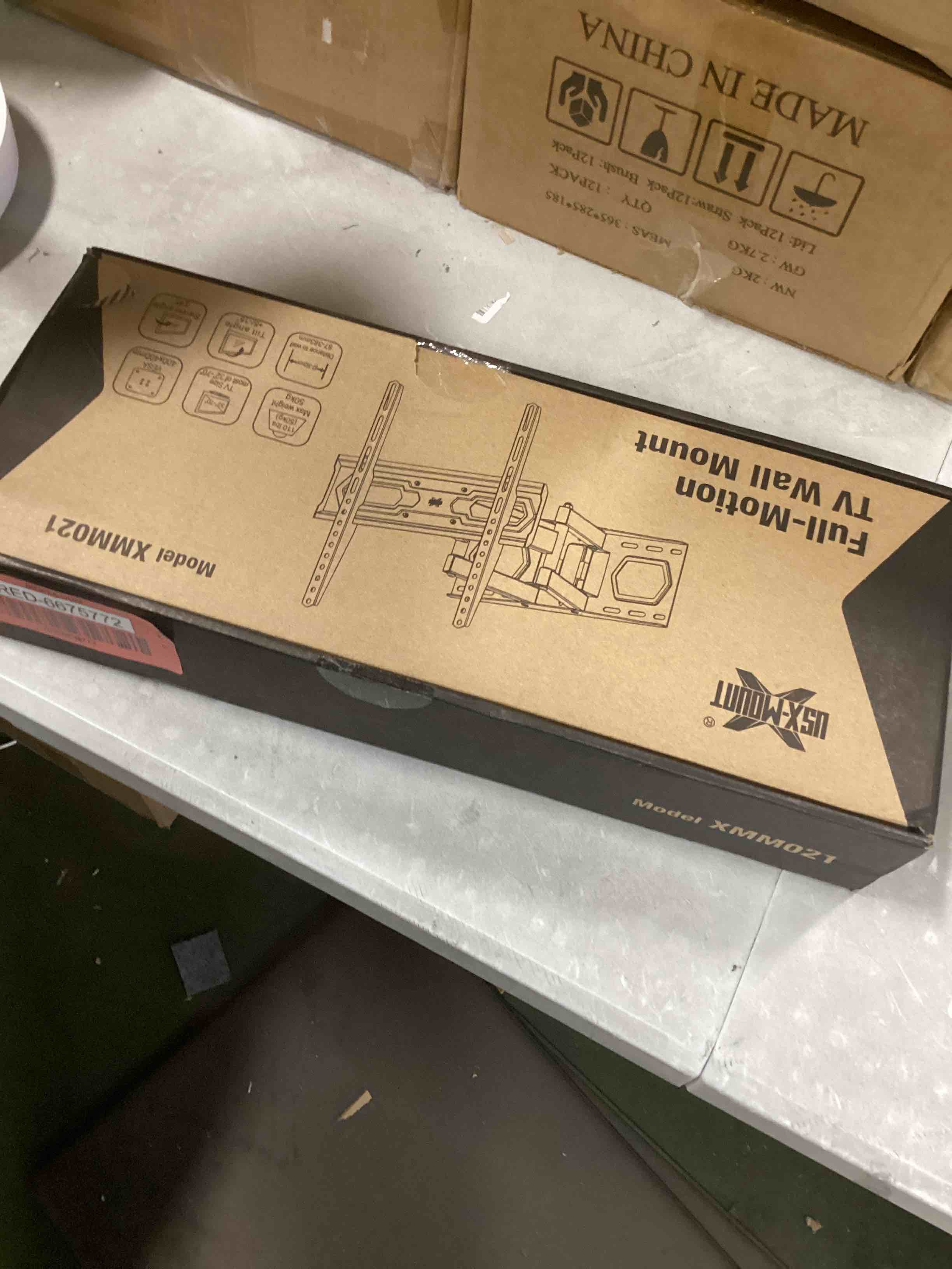 https://s3.amazonaws.com/lotting-images-prod/bidfta/RED6675772_1722359562021.jpeg