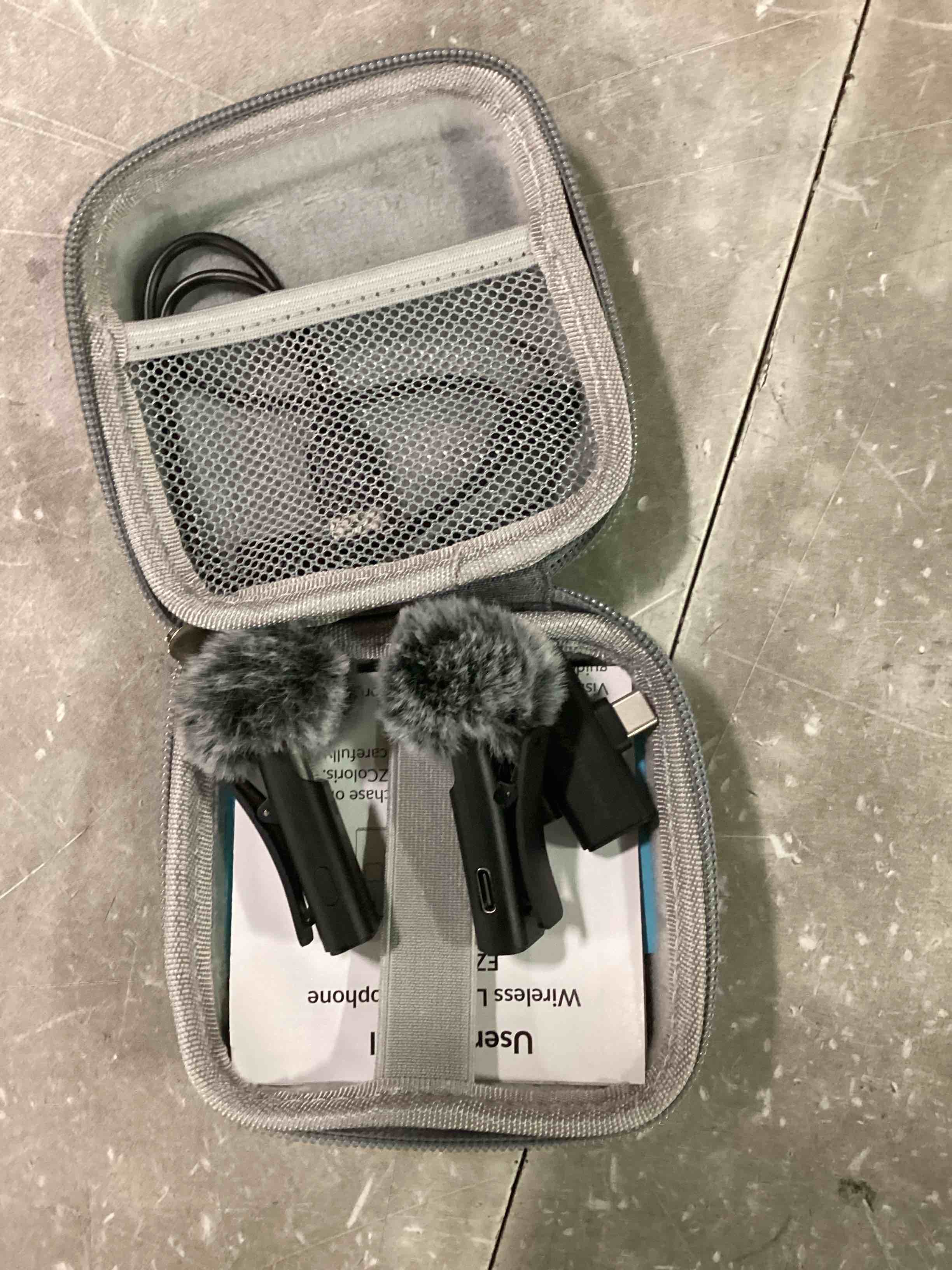 https://s3.amazonaws.com/lotting-images-prod/bidfta/RED6676952_1722275383716.jpeg