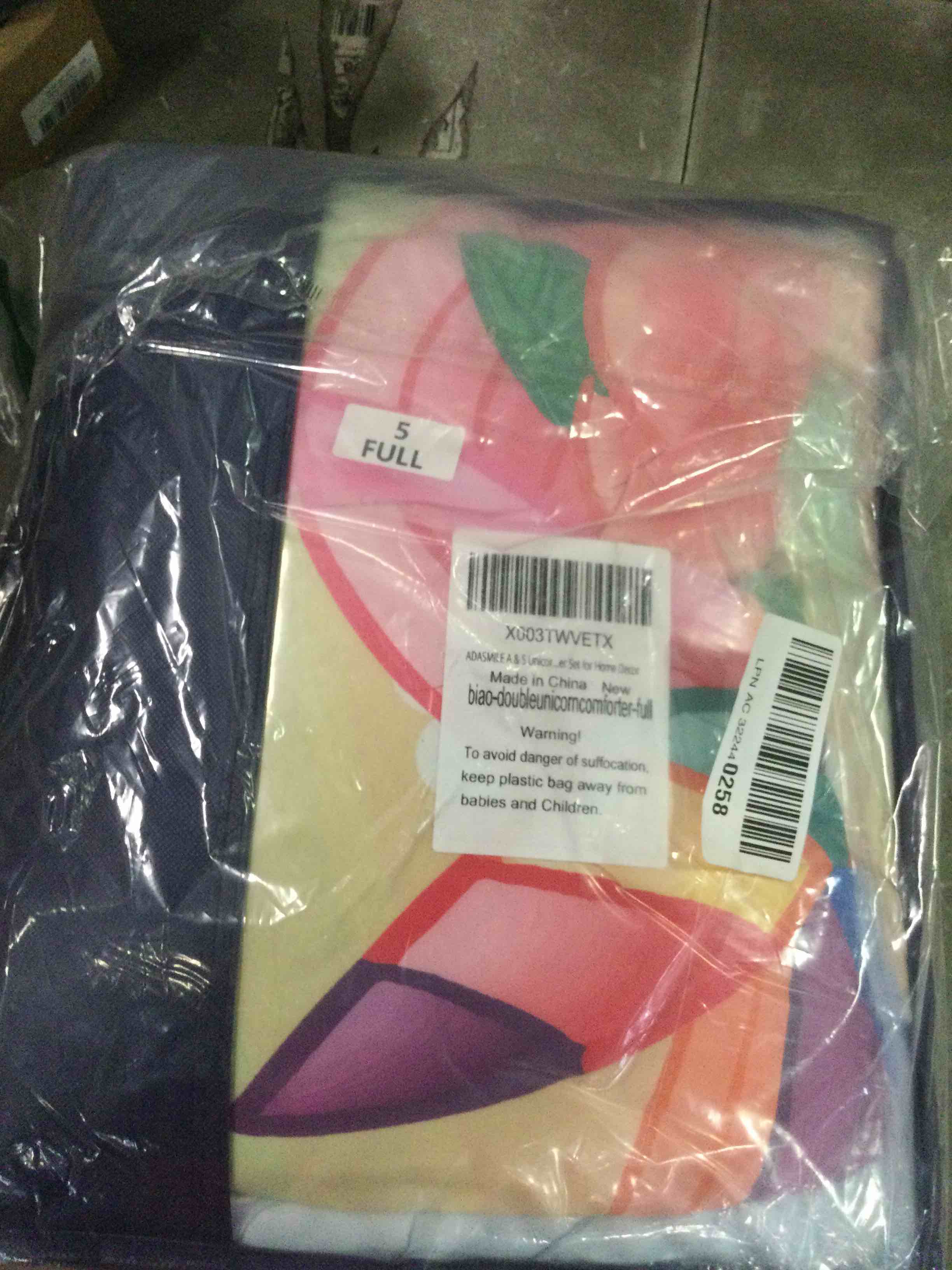 https://s3.amazonaws.com/lotting-images-prod/bidfta/RED6678087_1723059903126.jpeg