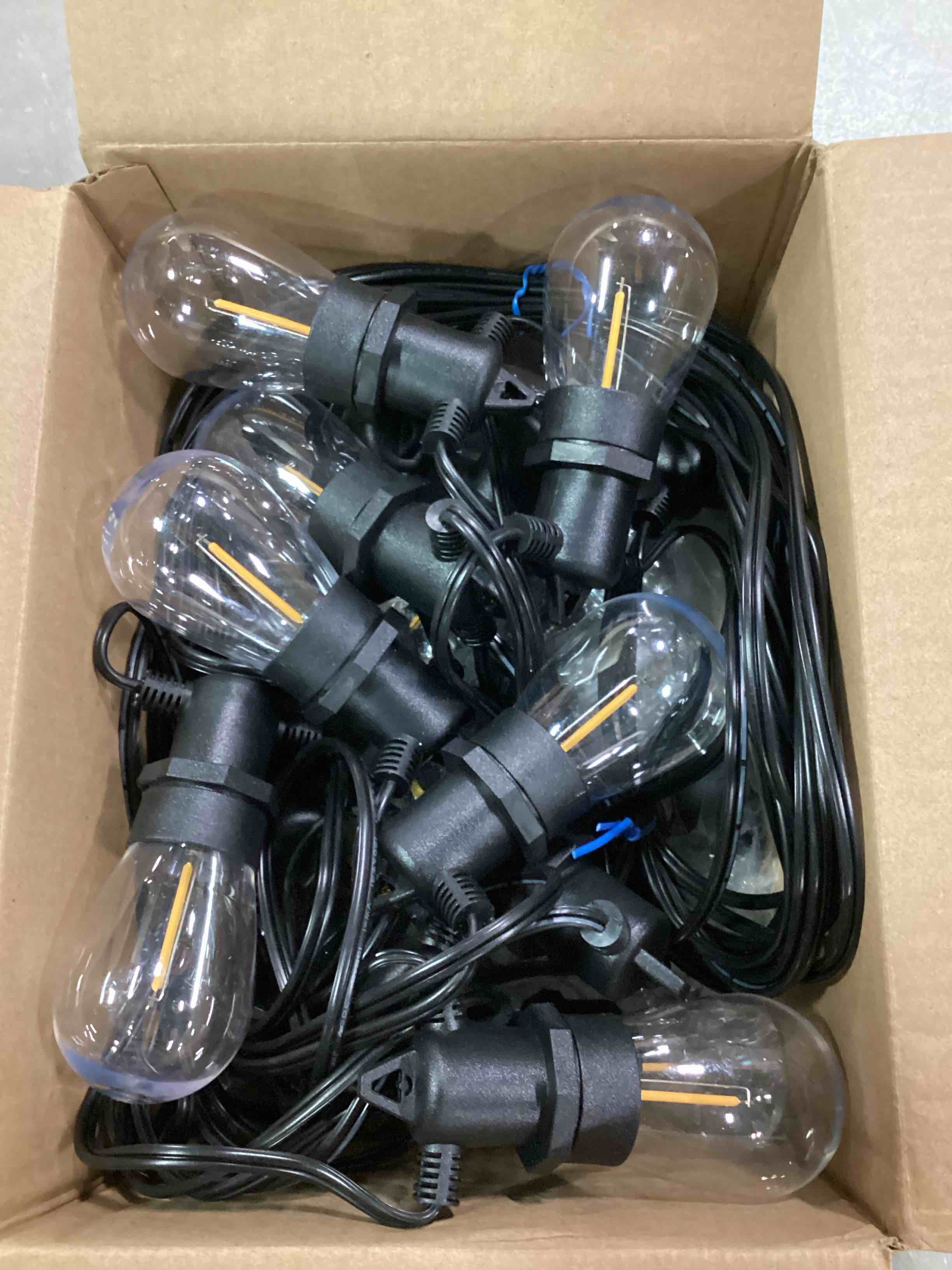 https://s3.amazonaws.com/lotting-images-prod/bidfta/RED6678662_1722349867651.jpeg