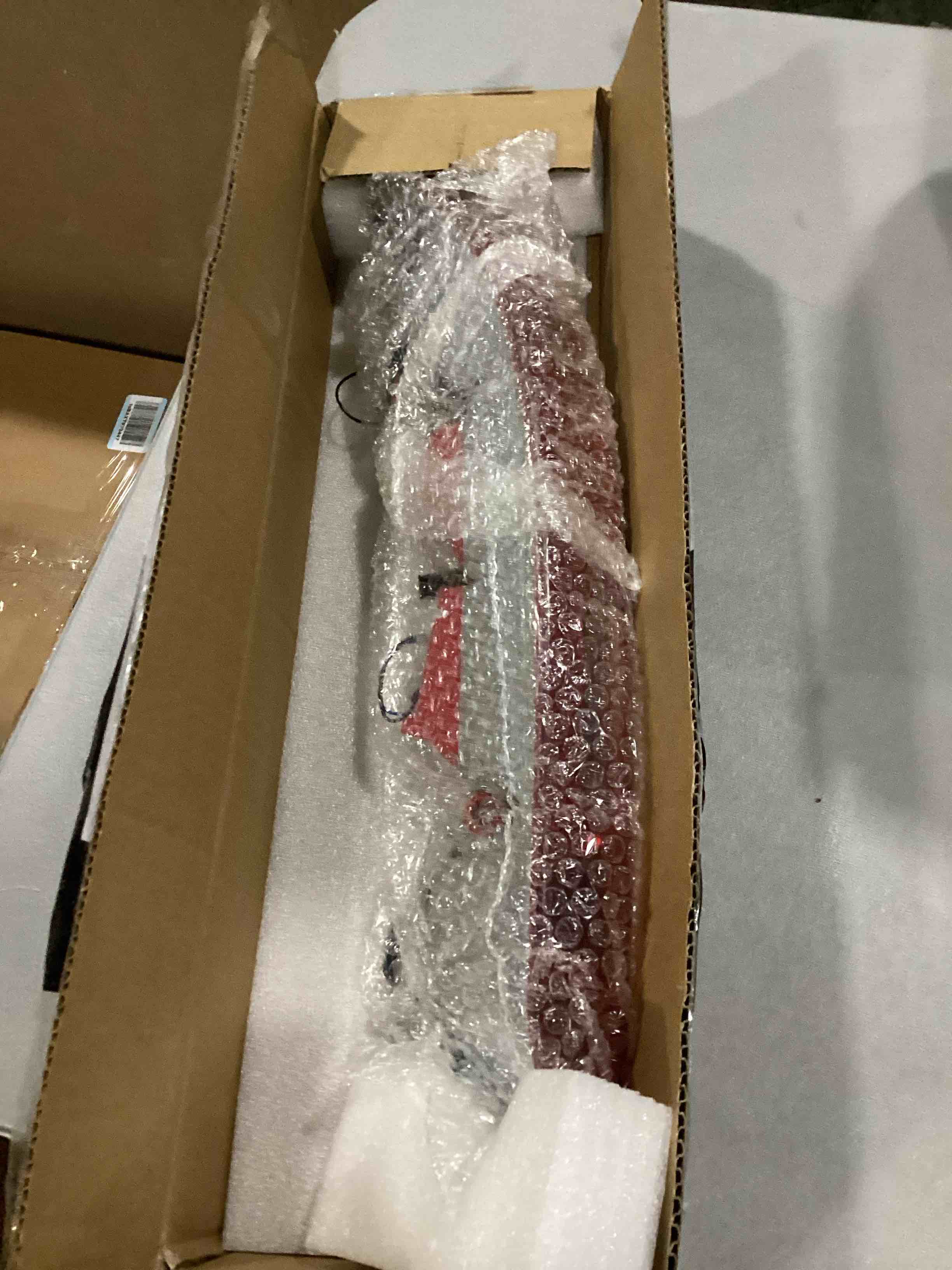 https://s3.amazonaws.com/lotting-images-prod/bidfta/RED6679984_1732732263898.jpeg