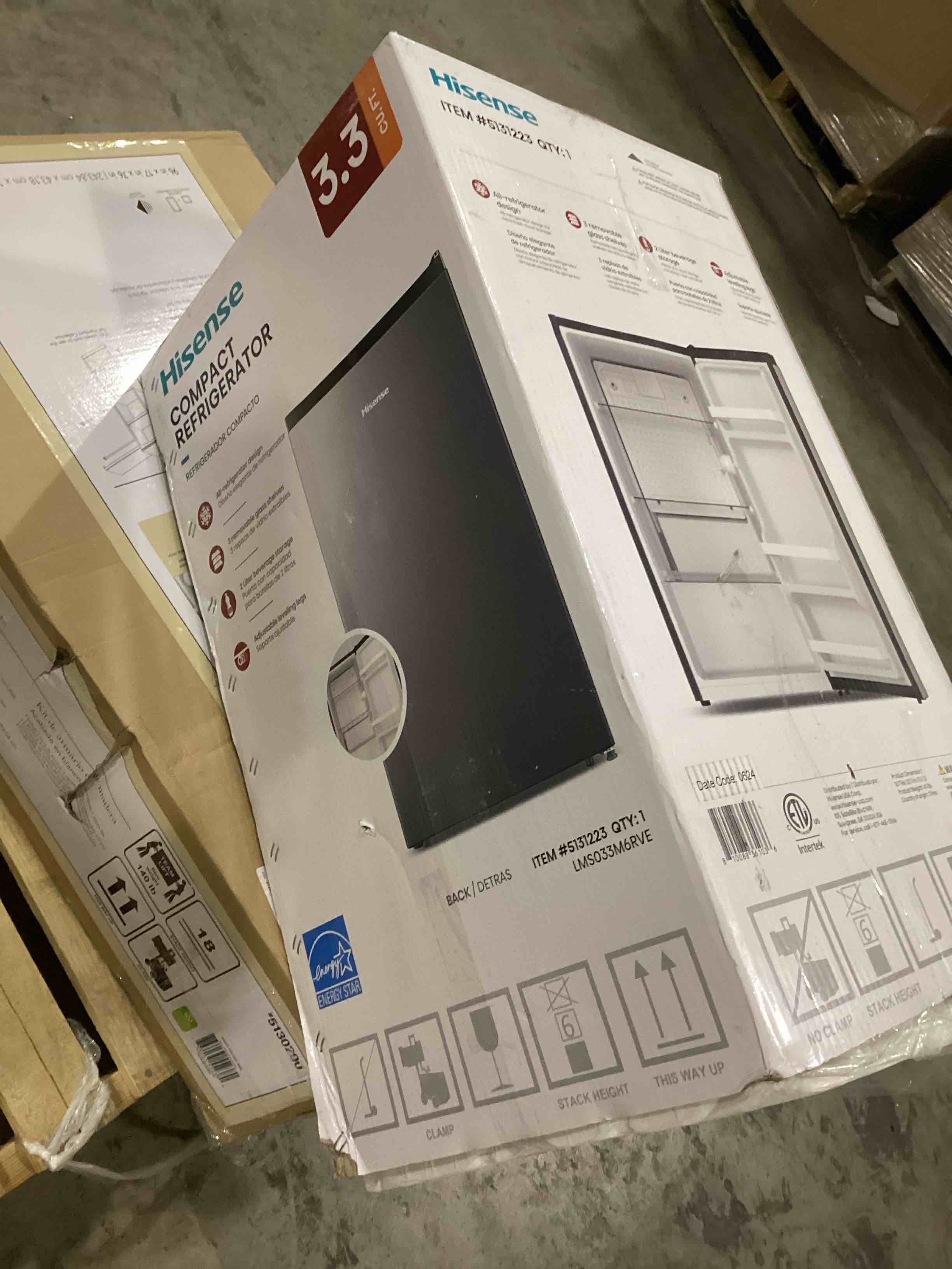 https://s3.amazonaws.com/lotting-images-prod/bidfta/RED6680117_1733157005971.jpeg
