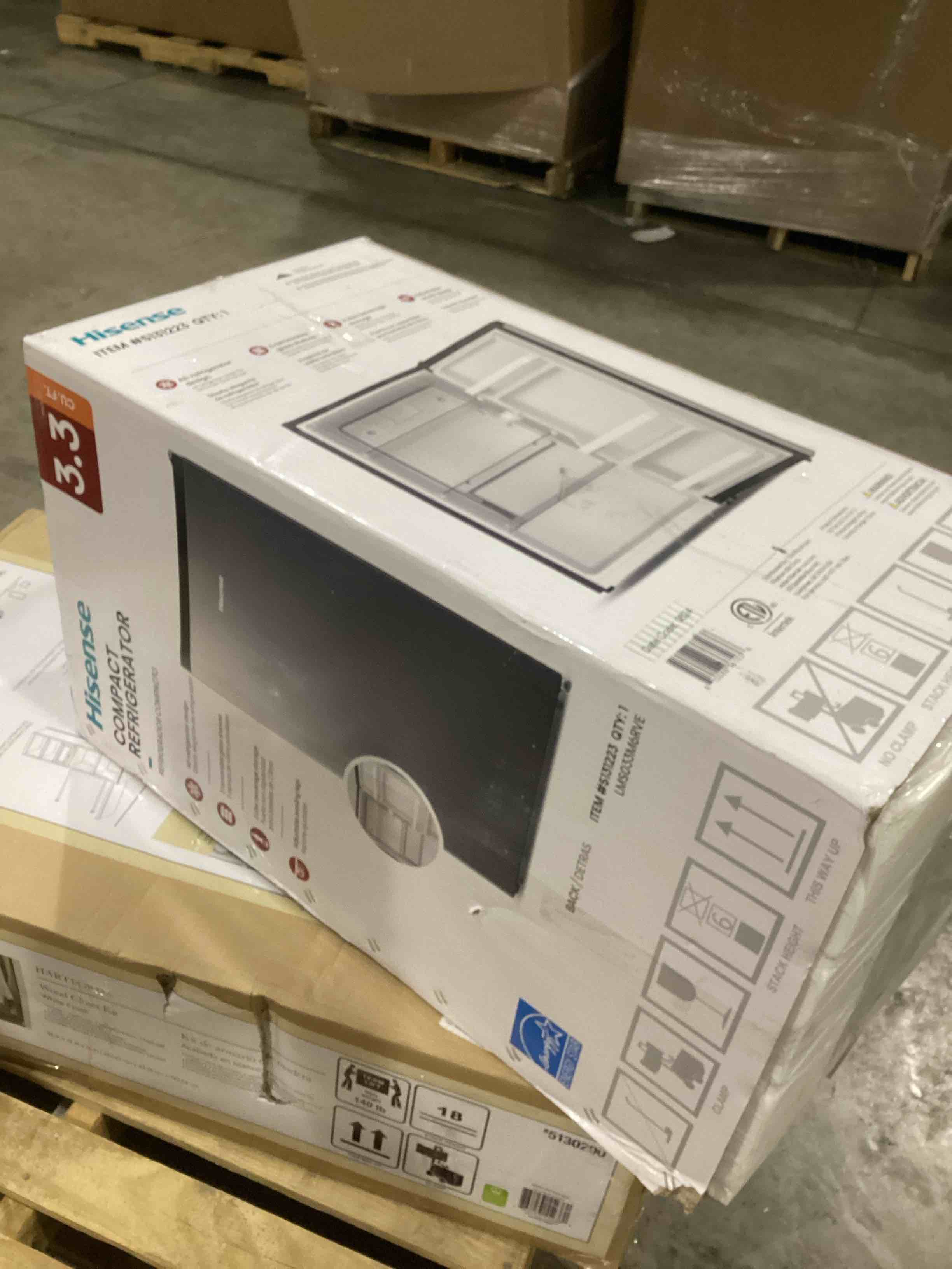 https://s3.amazonaws.com/lotting-images-prod/bidfta/RED6680117_1733157008401.jpeg