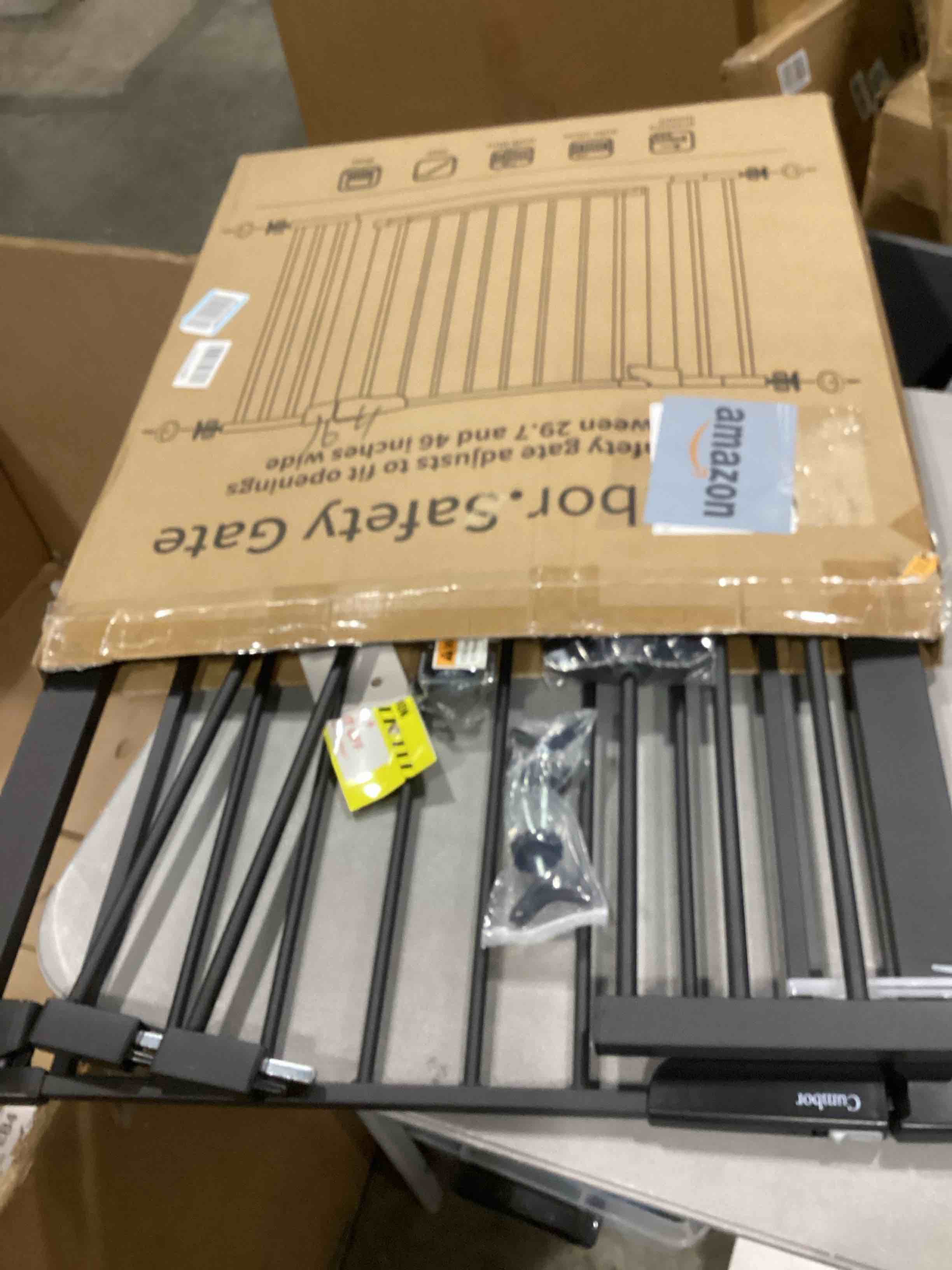 https://s3.amazonaws.com/lotting-images-prod/bidfta/RED6680159_1733169054533.jpeg
