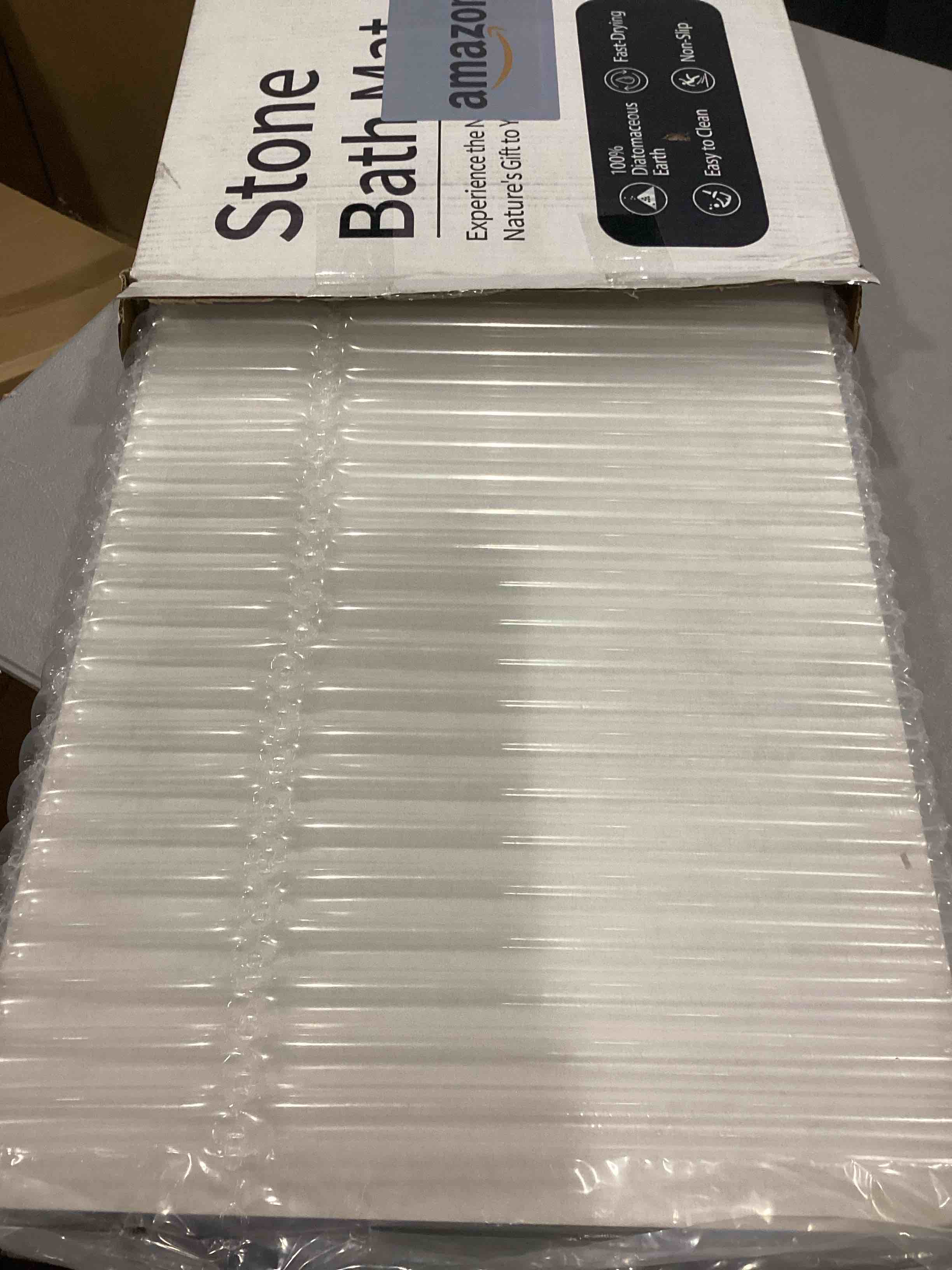 https://s3.amazonaws.com/lotting-images-prod/bidfta/RED6680168_1733170563492.jpeg