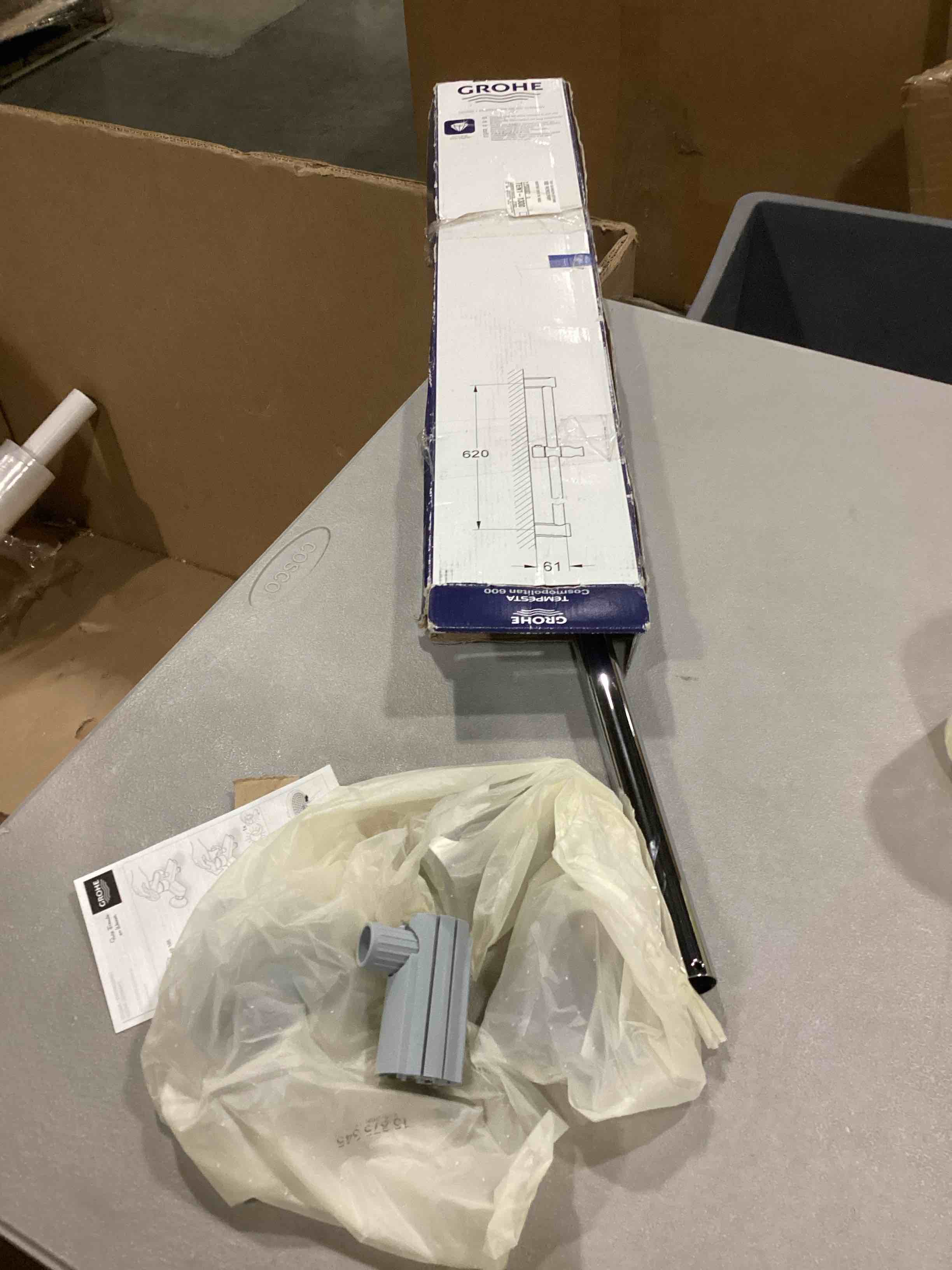 https://s3.amazonaws.com/lotting-images-prod/bidfta/RED6680182_1733228833469.jpeg