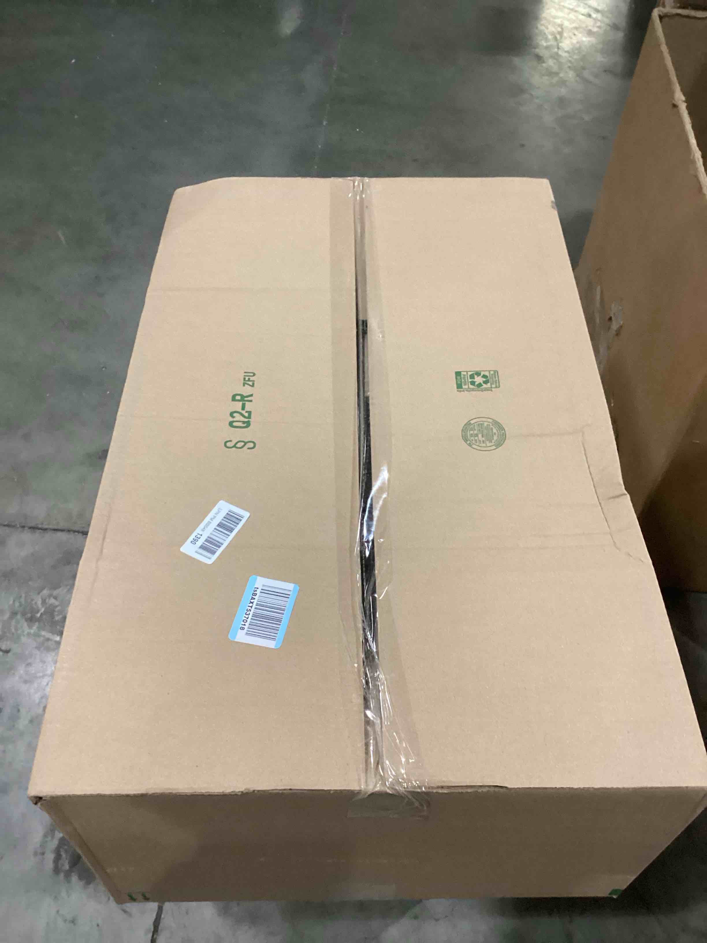 https://s3.amazonaws.com/lotting-images-prod/bidfta/RED6680191_1733229703005.jpeg