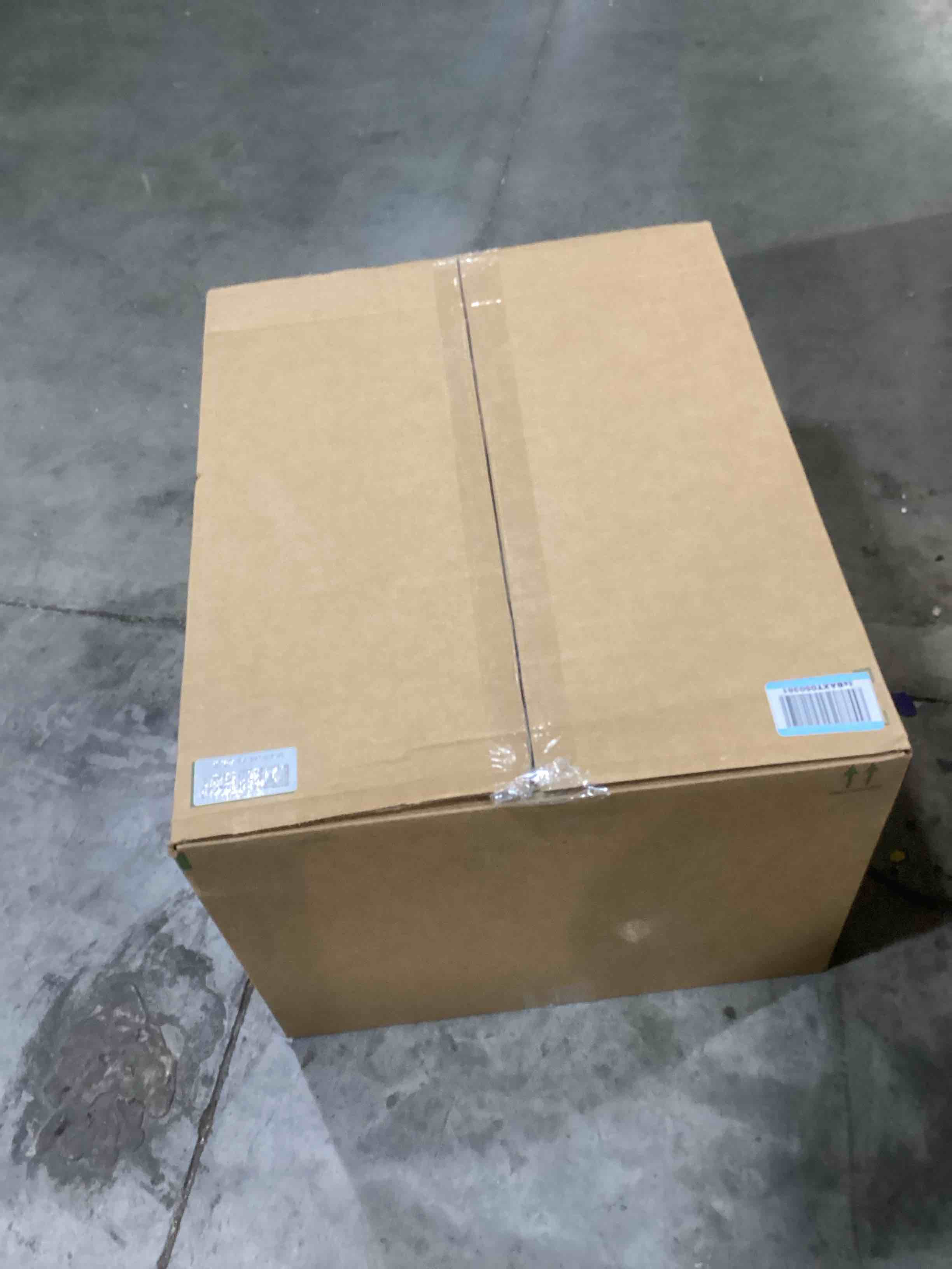 https://s3.amazonaws.com/lotting-images-prod/bidfta/RED6680192_1733229840020.jpeg