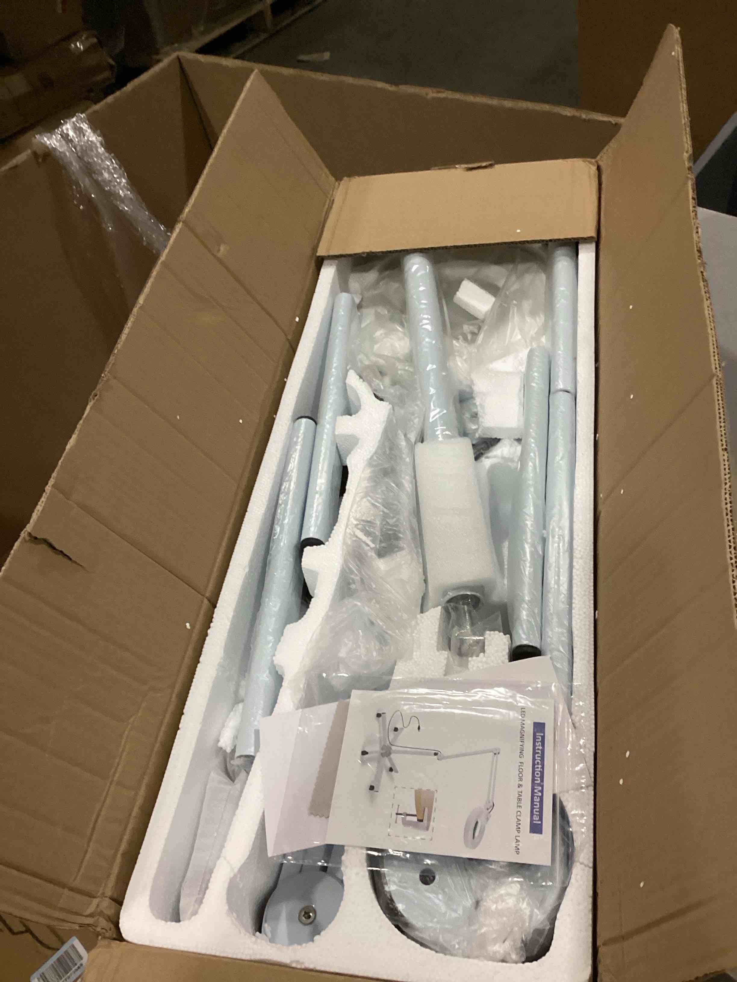 https://s3.amazonaws.com/lotting-images-prod/bidfta/RED6680195_1733230361068.jpeg