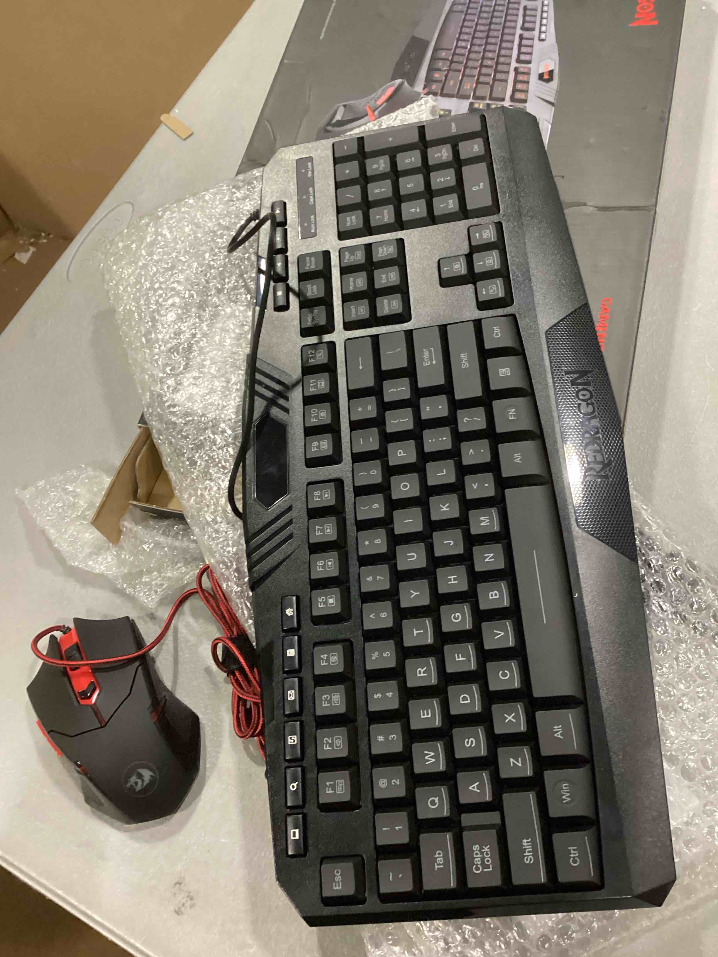 https://s3.amazonaws.com/lotting-images-prod/bidfta/RED6680267_1733237852306.jpeg