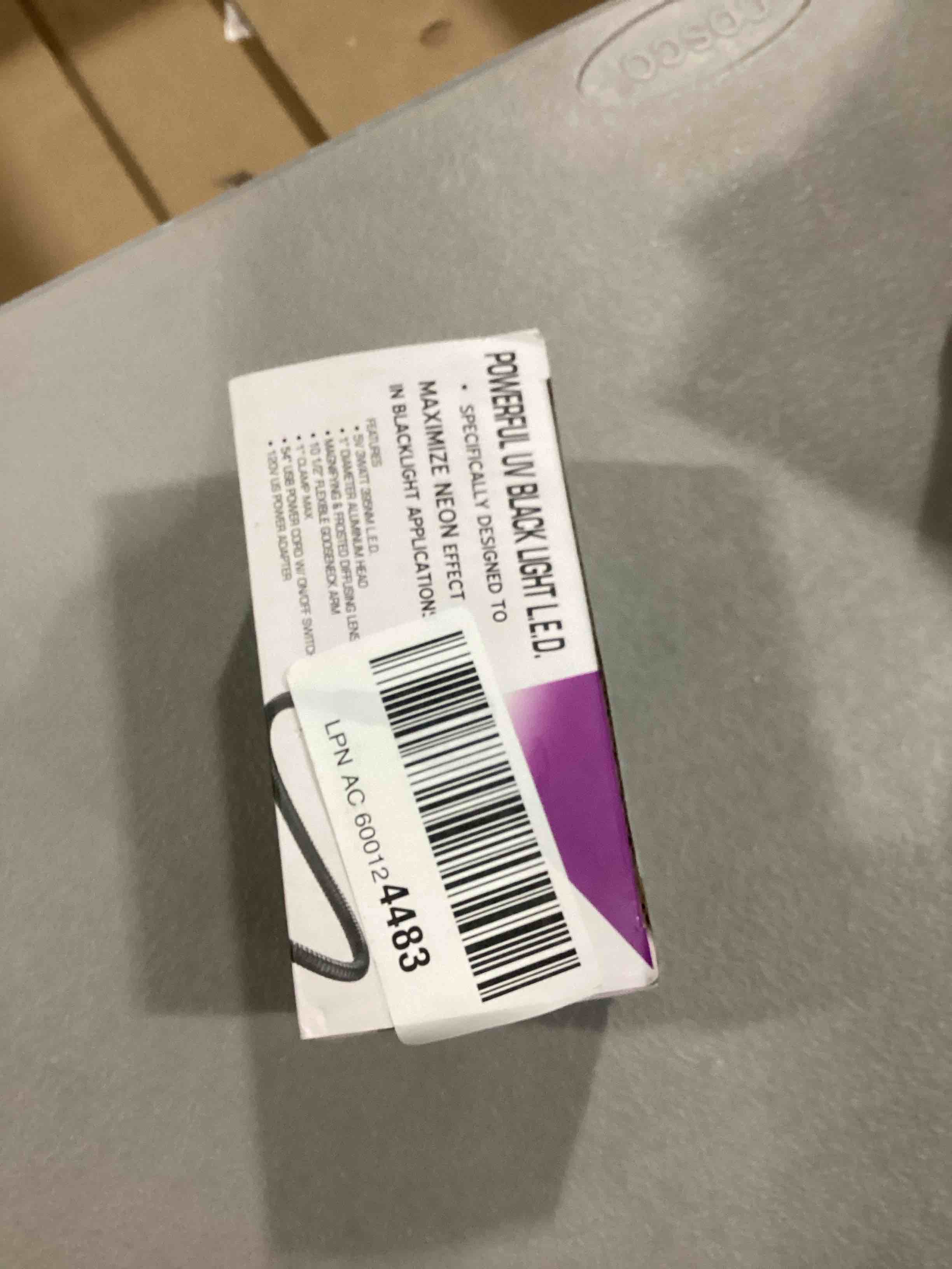 https://s3.amazonaws.com/lotting-images-prod/bidfta/RED6680427_1733314119386.jpeg