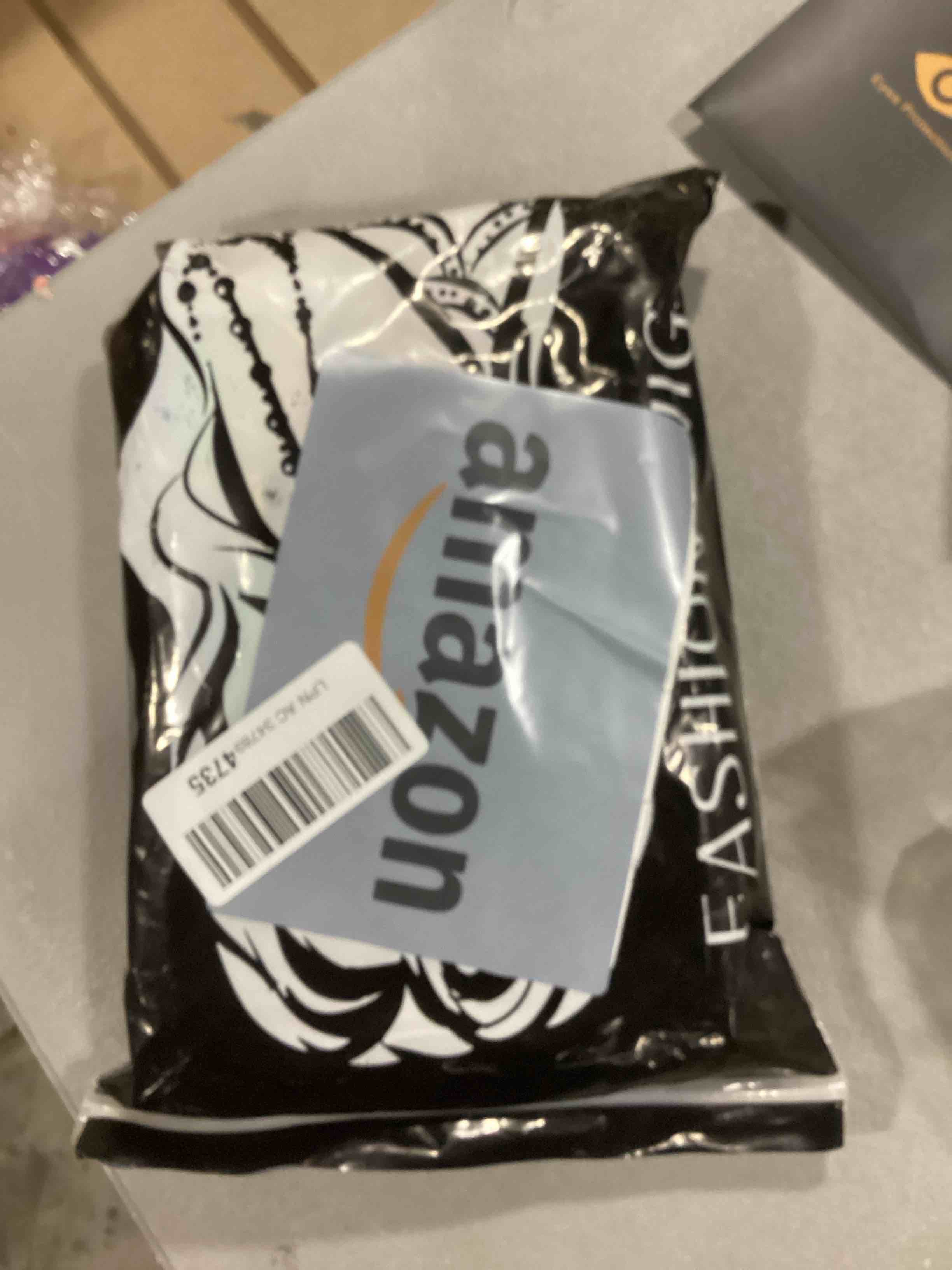 https://s3.amazonaws.com/lotting-images-prod/bidfta/RED6680436_1733314999895.jpeg