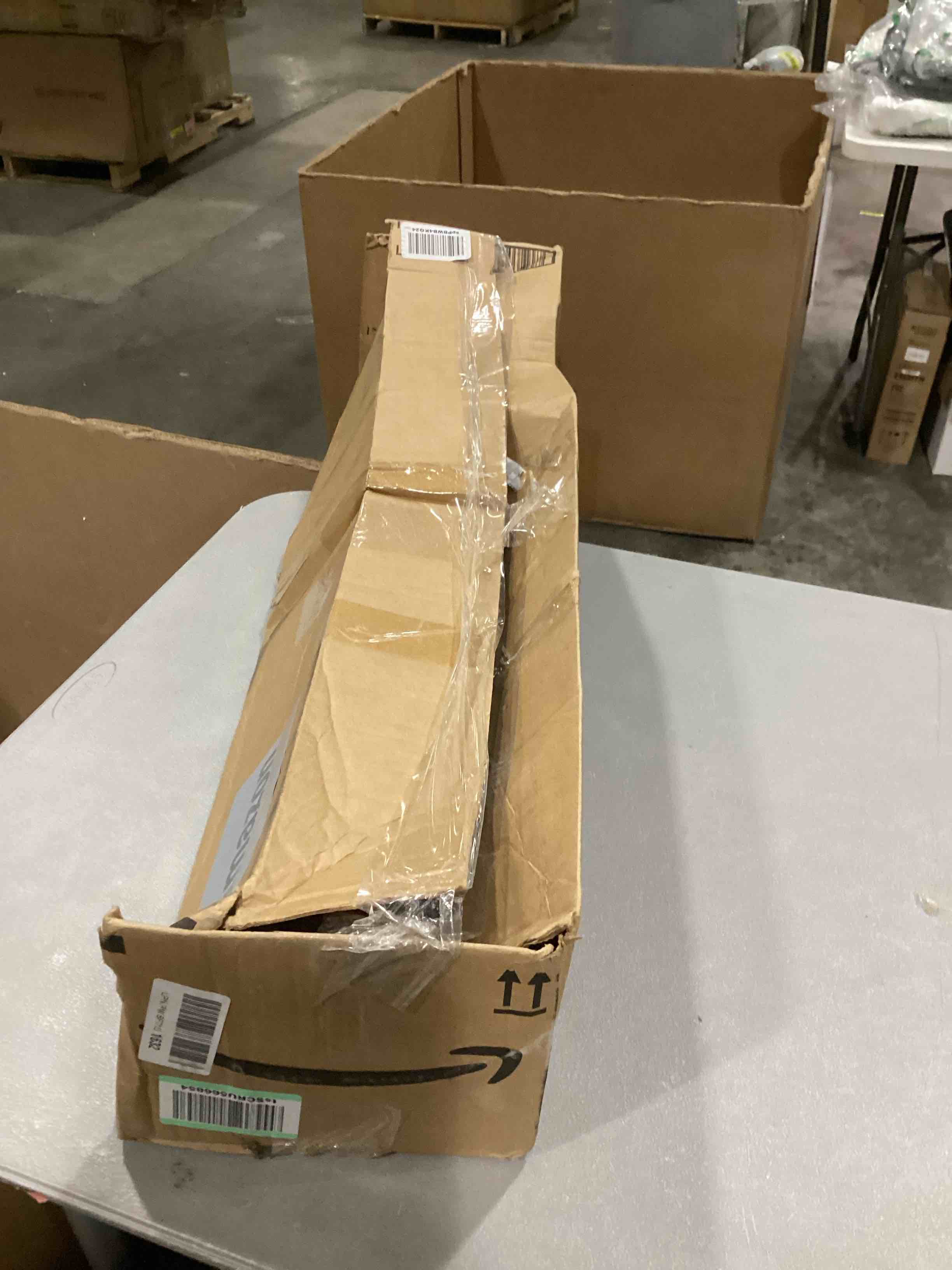 https://s3.amazonaws.com/lotting-images-prod/bidfta/RED6680772_1733414784031.jpeg