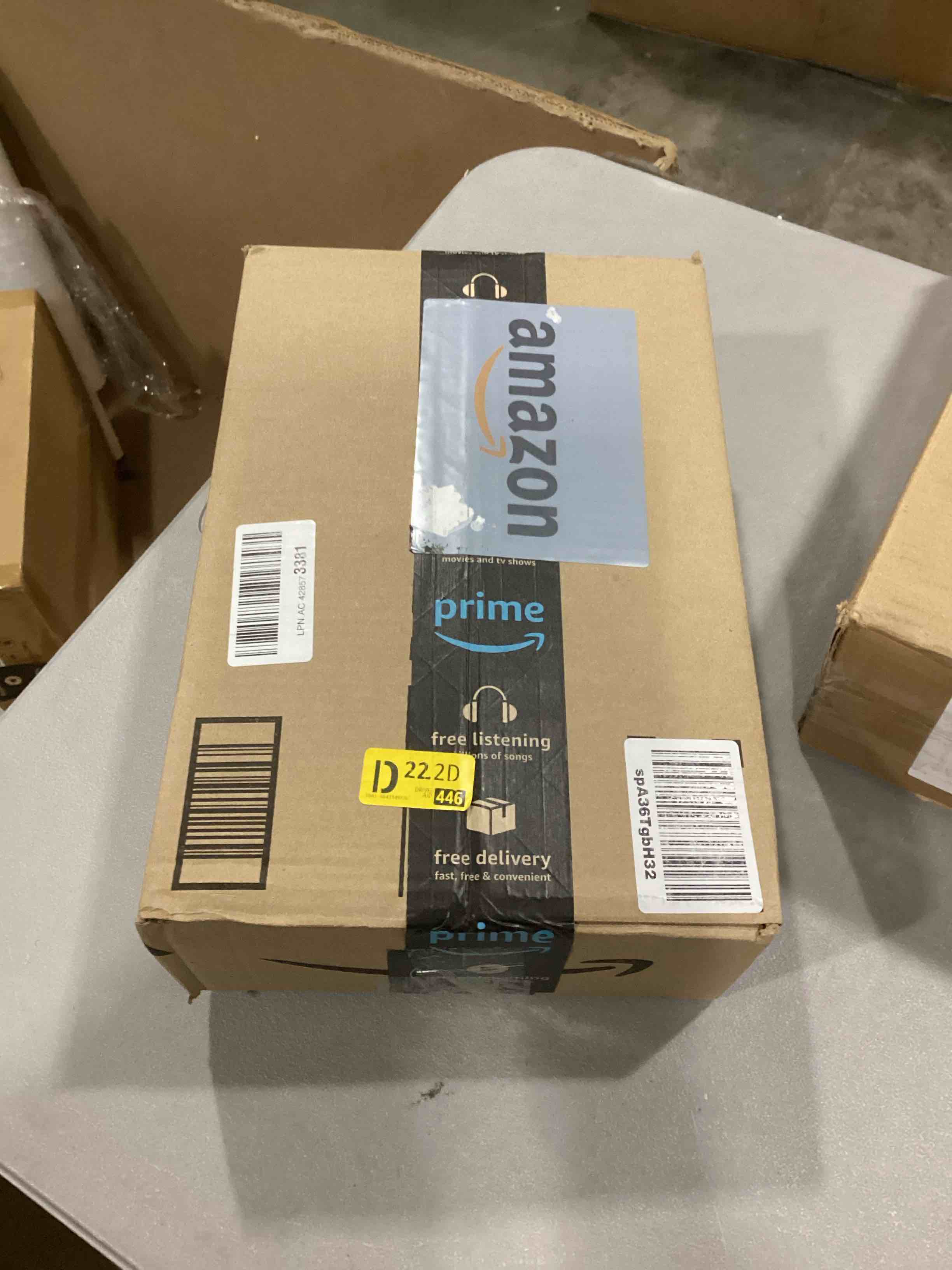 https://s3.amazonaws.com/lotting-images-prod/bidfta/RED6680775_1733415095045.jpeg