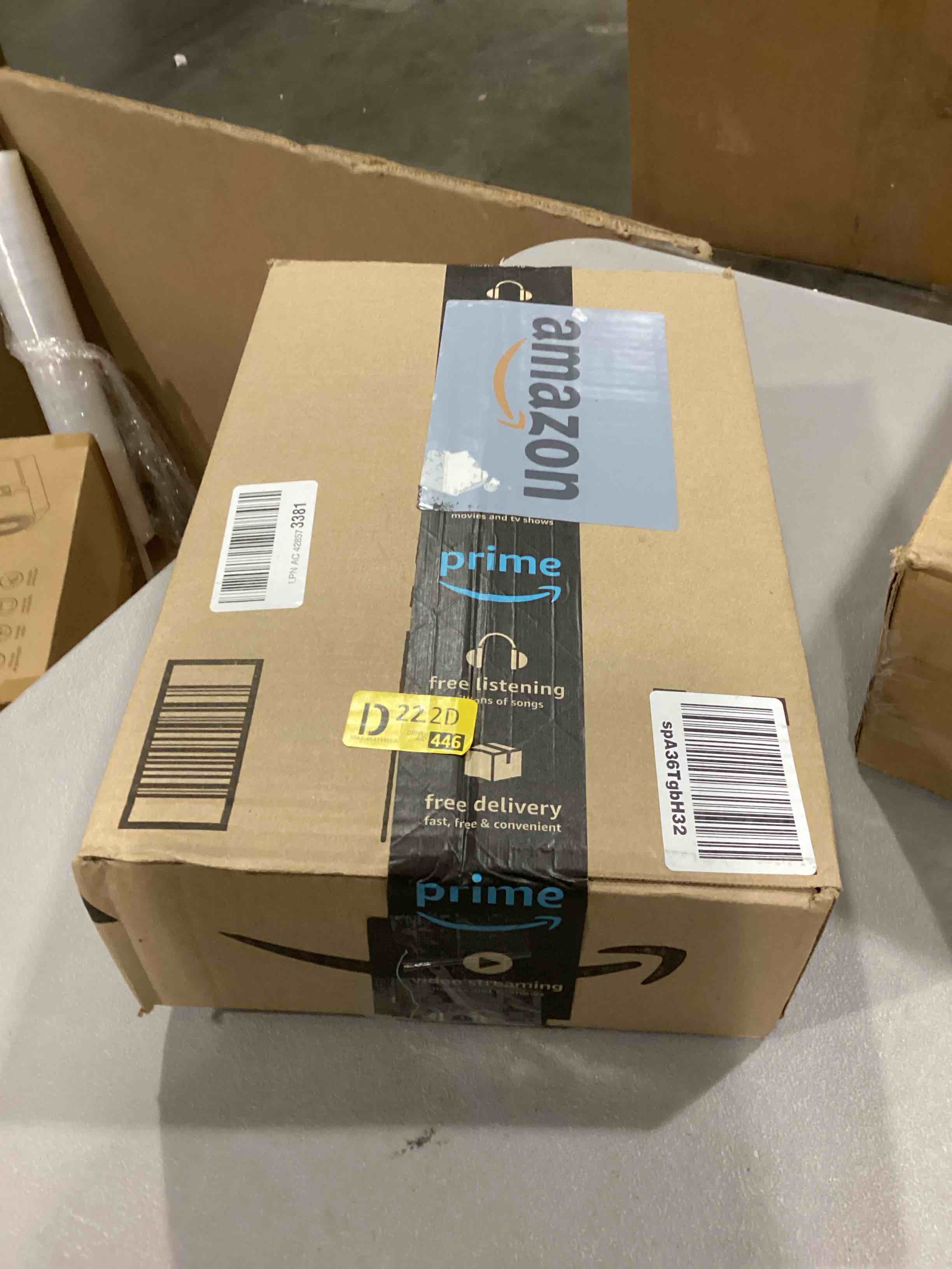 https://s3.amazonaws.com/lotting-images-prod/bidfta/RED6680775_1733415096262.jpeg