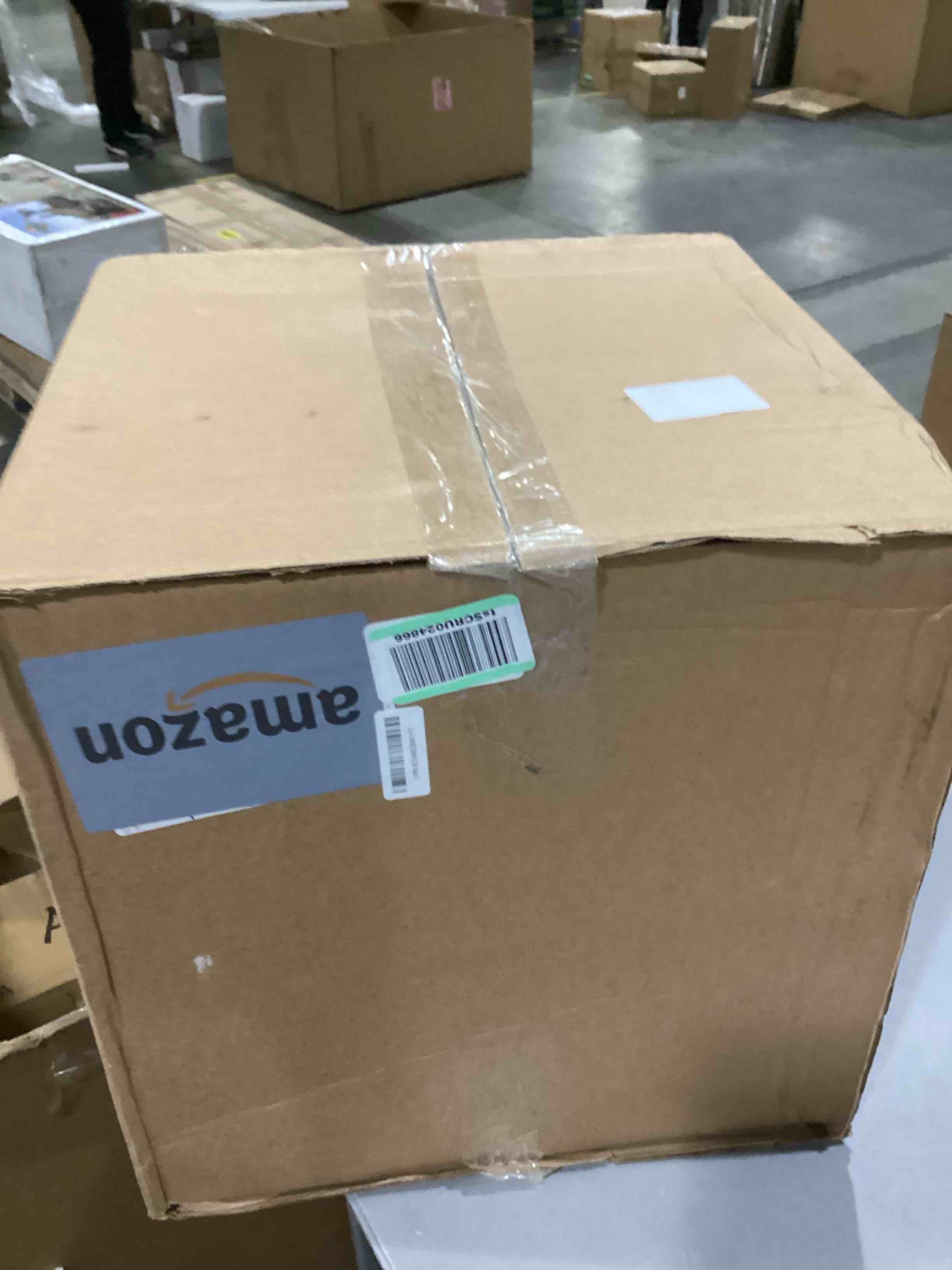 https://s3.amazonaws.com/lotting-images-prod/bidfta/RED6680850_1733488497840.jpeg