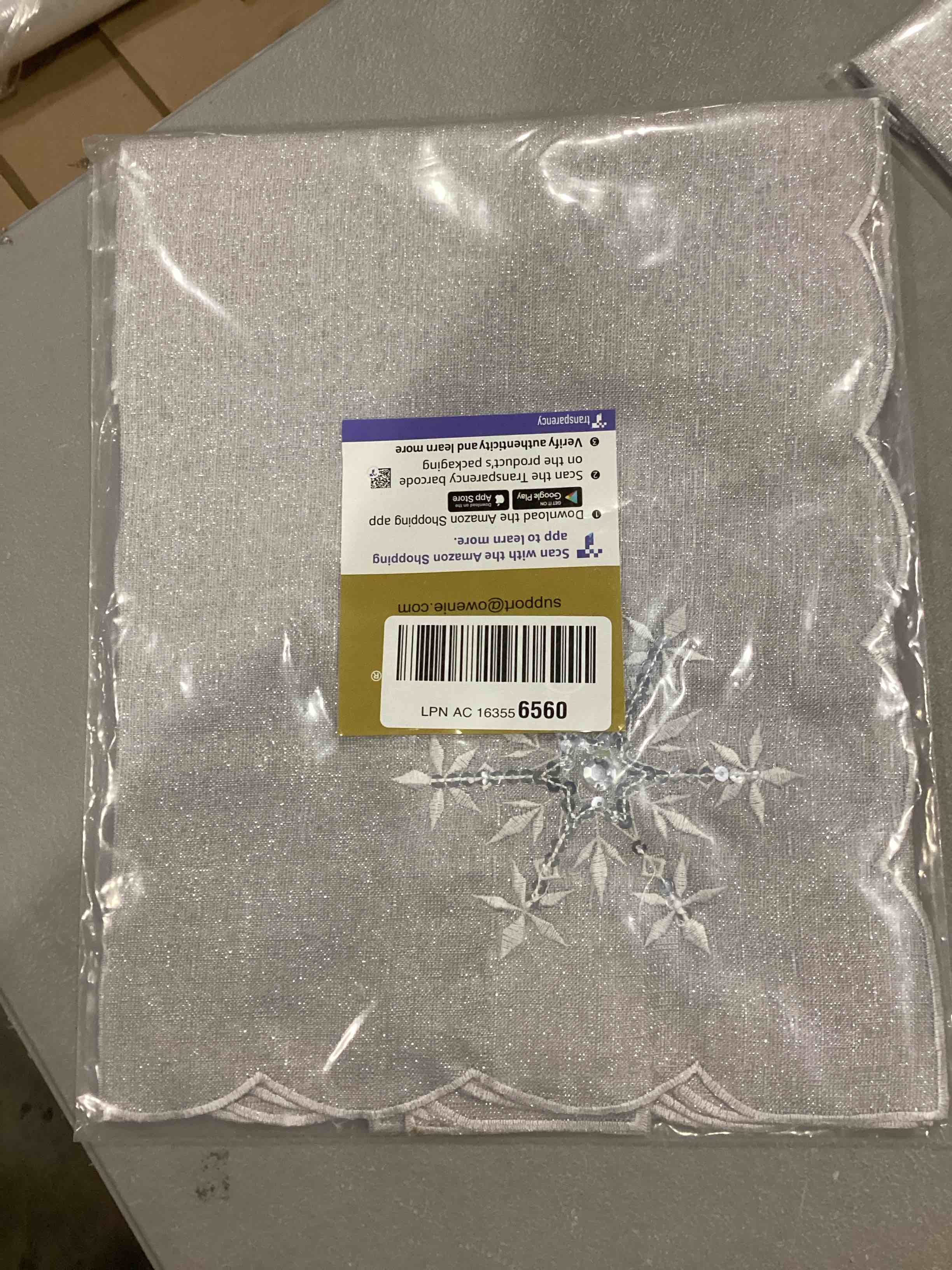 https://s3.amazonaws.com/lotting-images-prod/bidfta/RED6681394_1733922867503.jpeg