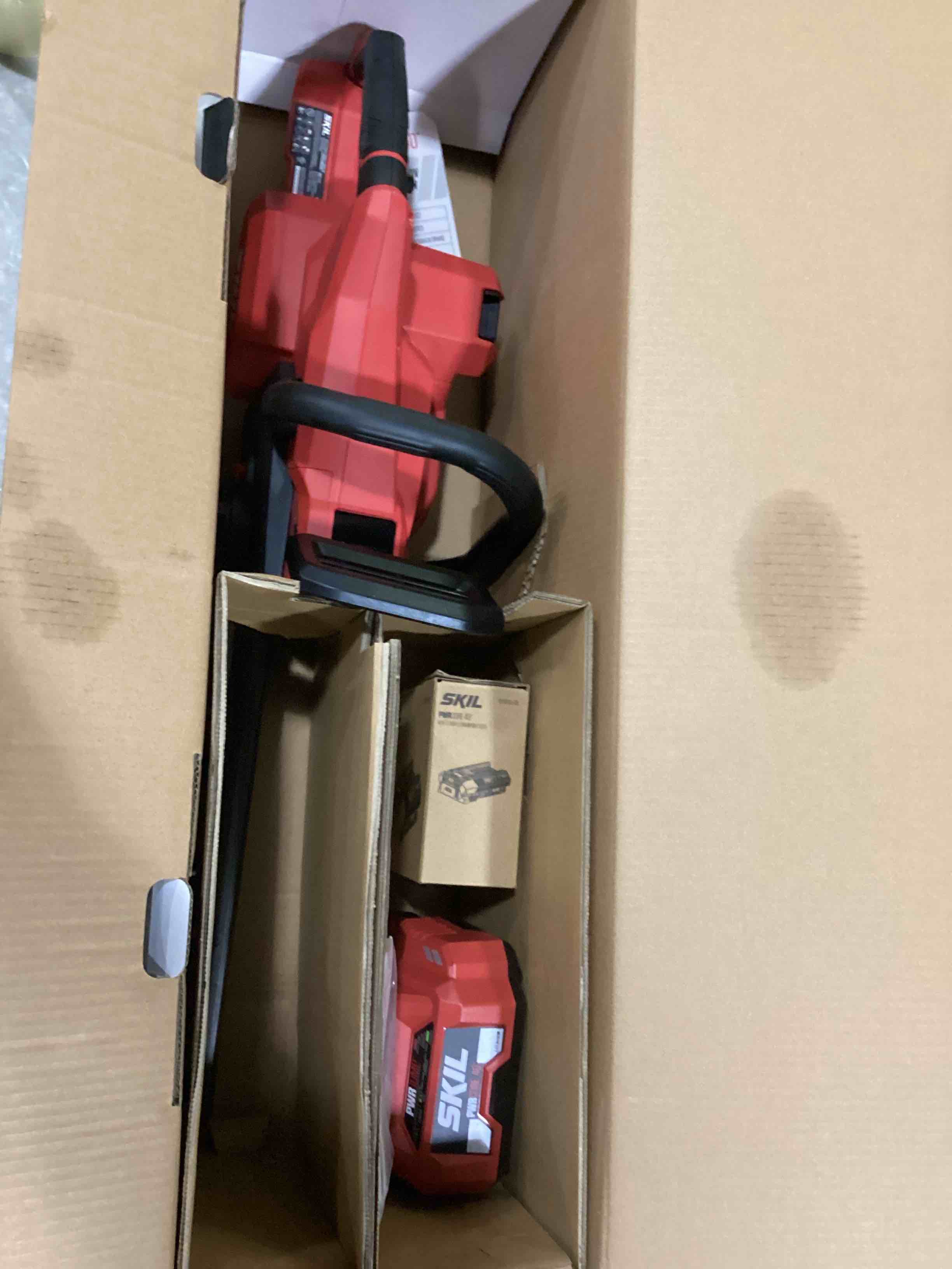 https://s3.amazonaws.com/lotting-images-prod/bidfta/RED6681803_1732214447801.jpeg
