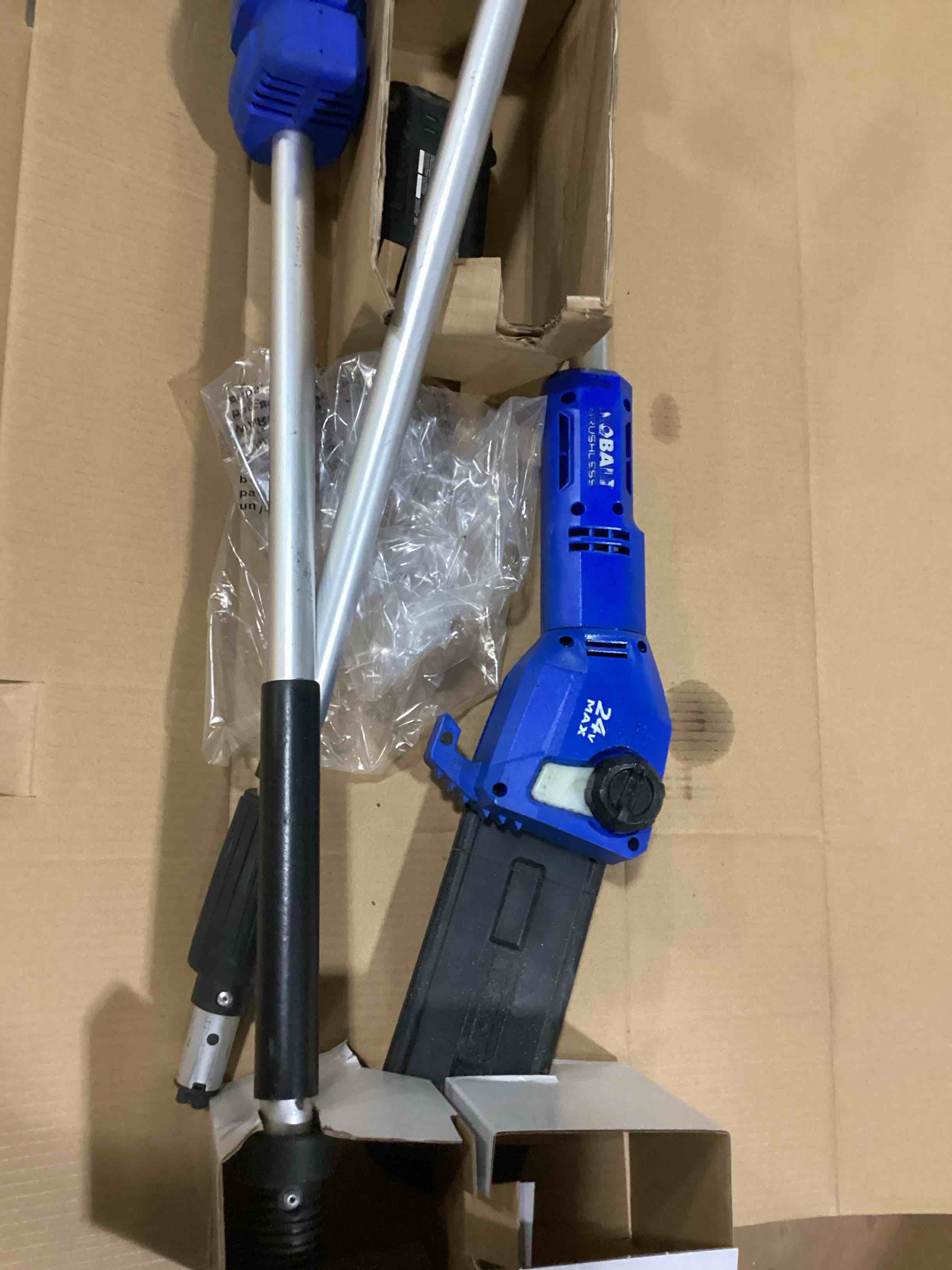 https://s3.amazonaws.com/lotting-images-prod/bidfta/RED6681807_1732215187245.jpeg