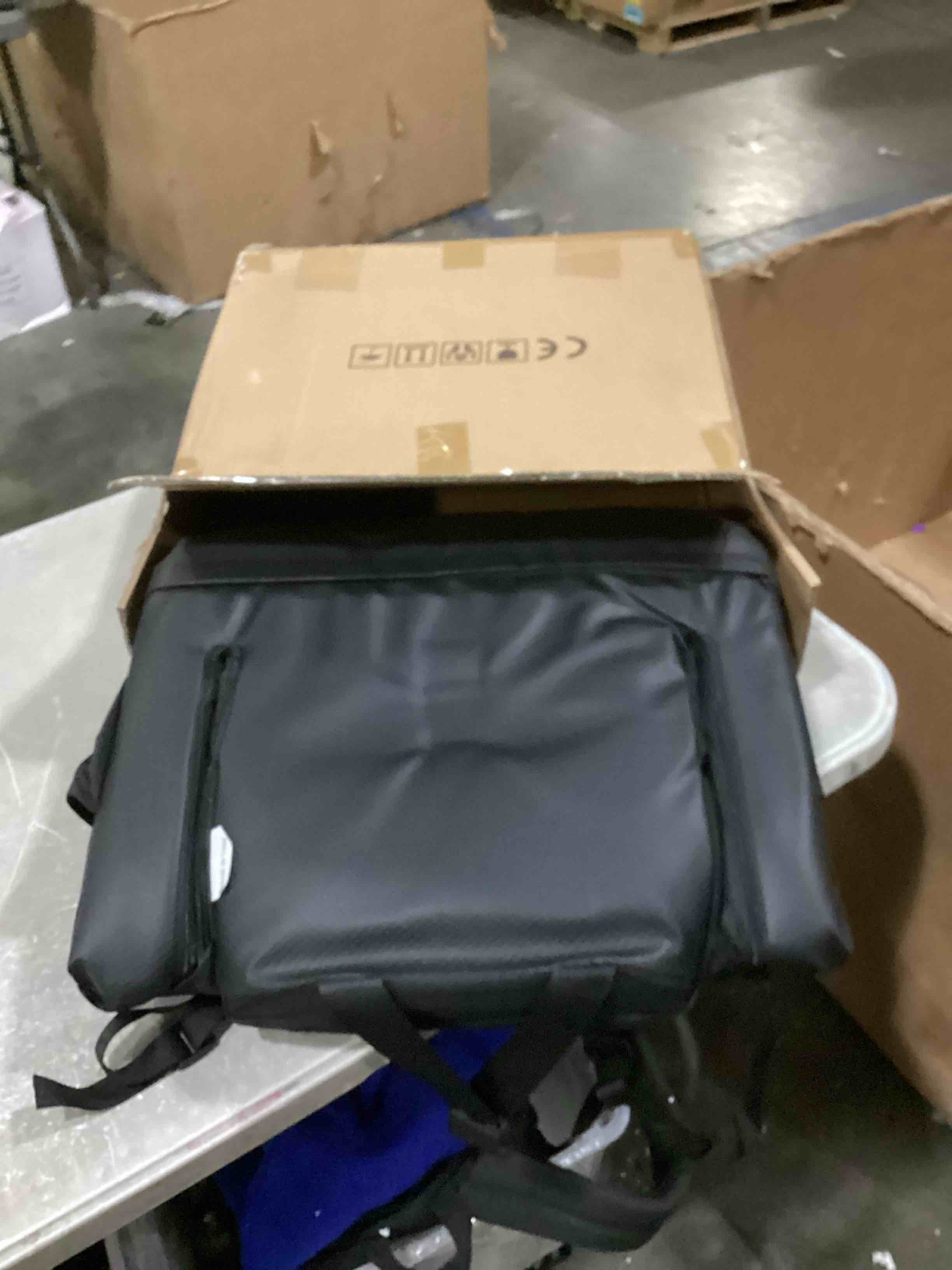 https://s3.amazonaws.com/lotting-images-prod/bidfta/RED6682192_1732896318975.jpeg