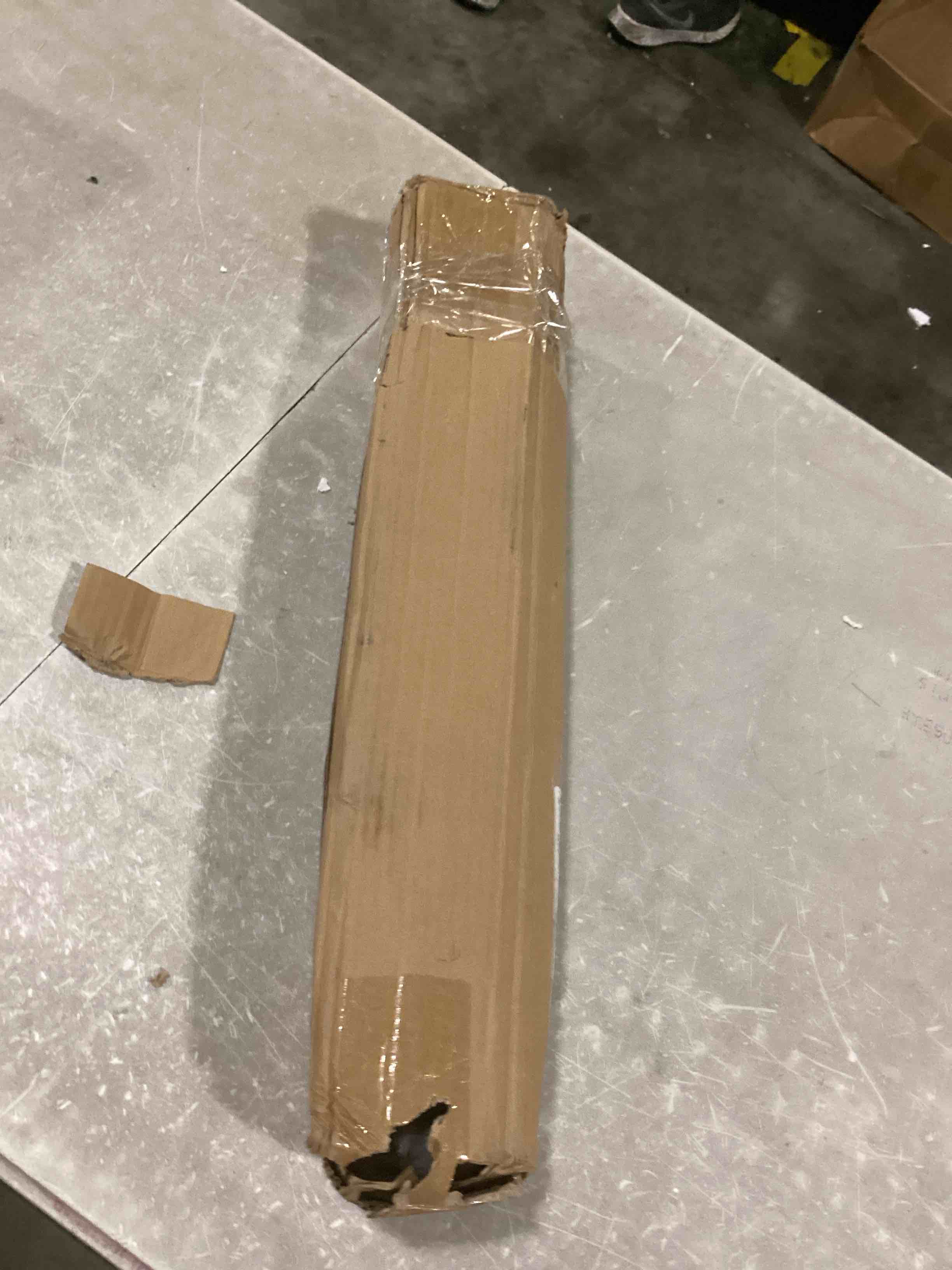 https://s3.amazonaws.com/lotting-images-prod/bidfta/RED6682442_1733251601587.jpeg