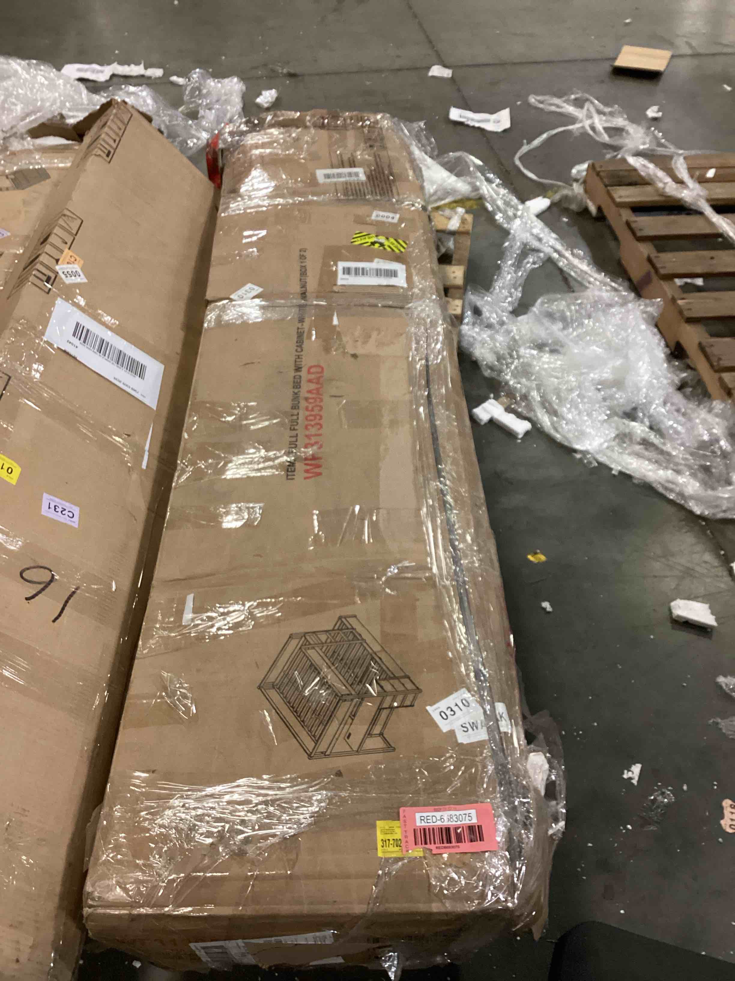 https://s3.amazonaws.com/lotting-images-prod/bidfta/RED6683075_1732647324231.jpeg