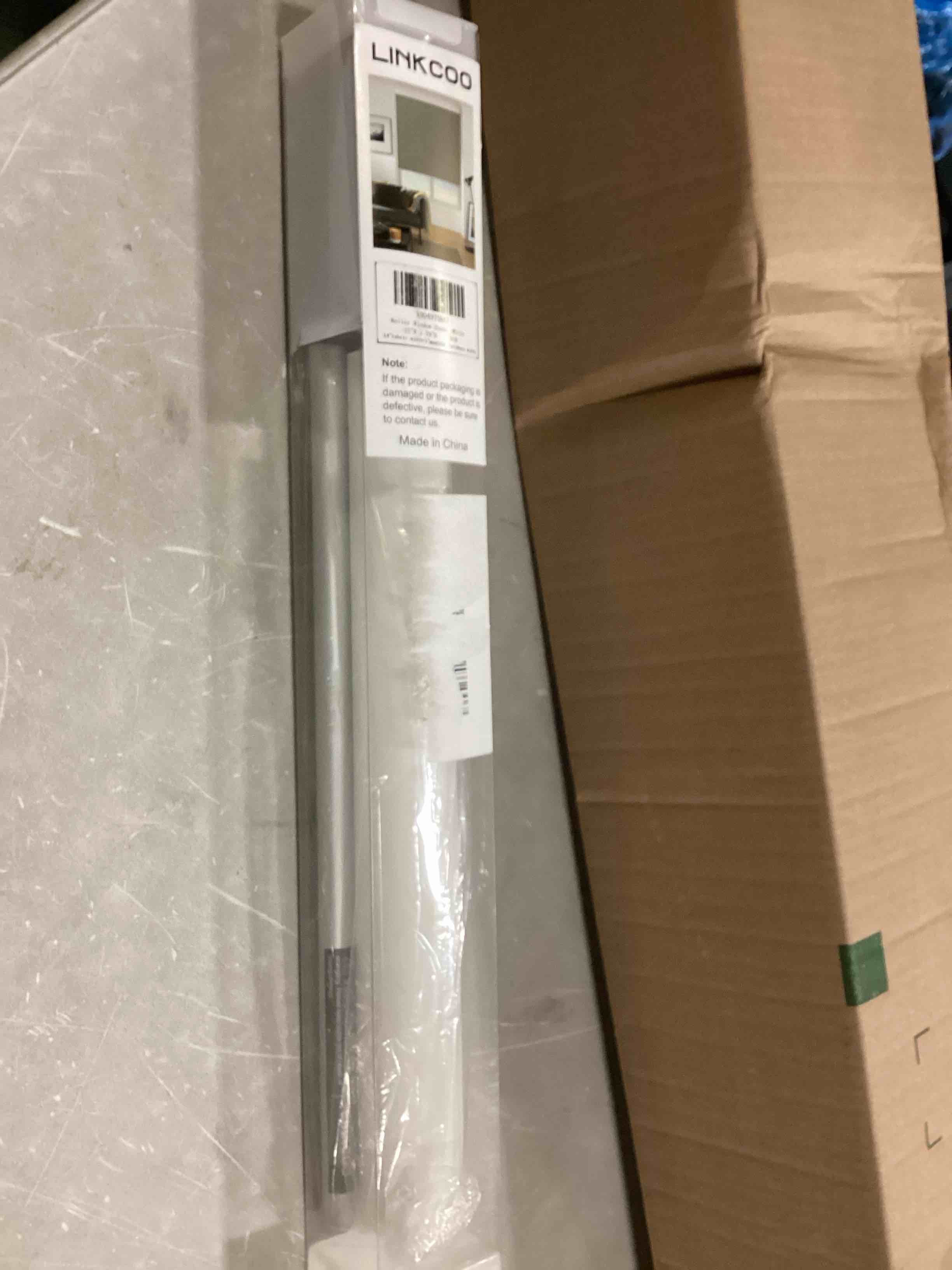 https://s3.amazonaws.com/lotting-images-prod/bidfta/RED6683493_1733244603939.jpeg