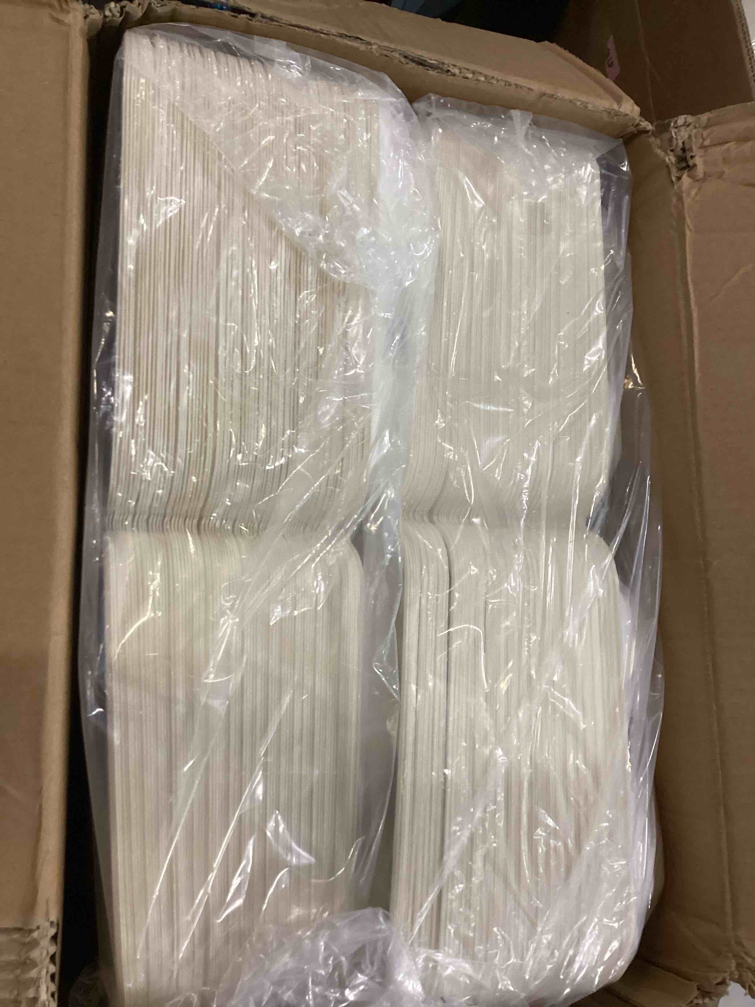 https://s3.amazonaws.com/lotting-images-prod/bidfta/RED6683498_1733247439358.jpeg