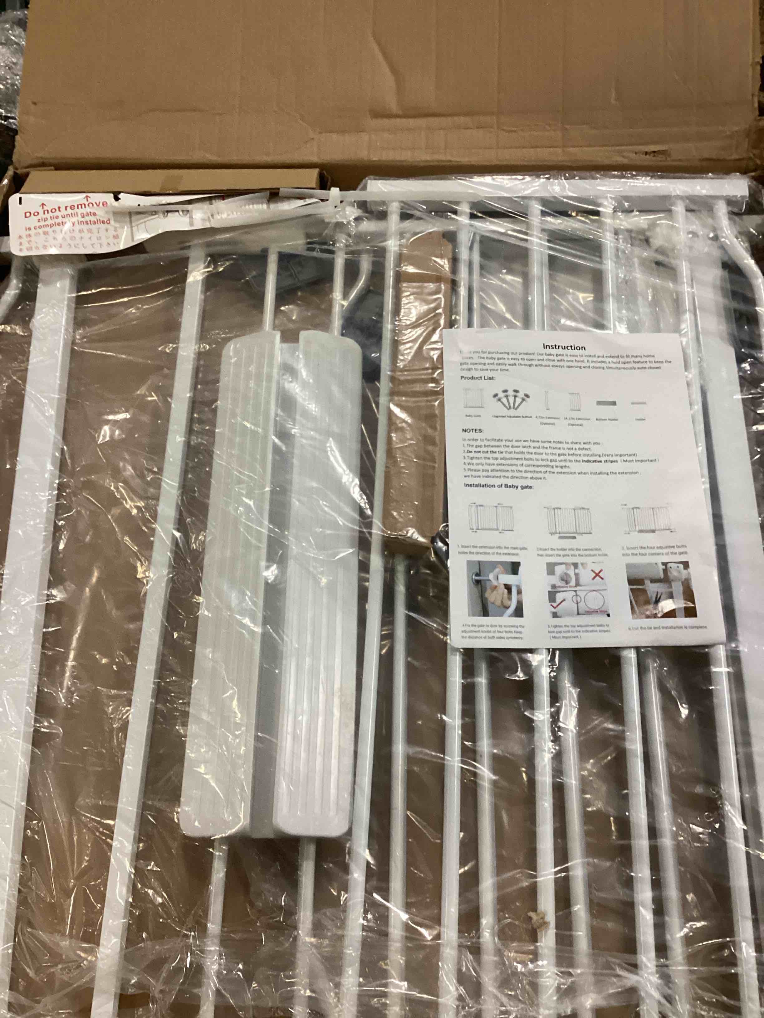 https://s3.amazonaws.com/lotting-images-prod/bidfta/RED6683791_1733488996998.jpeg