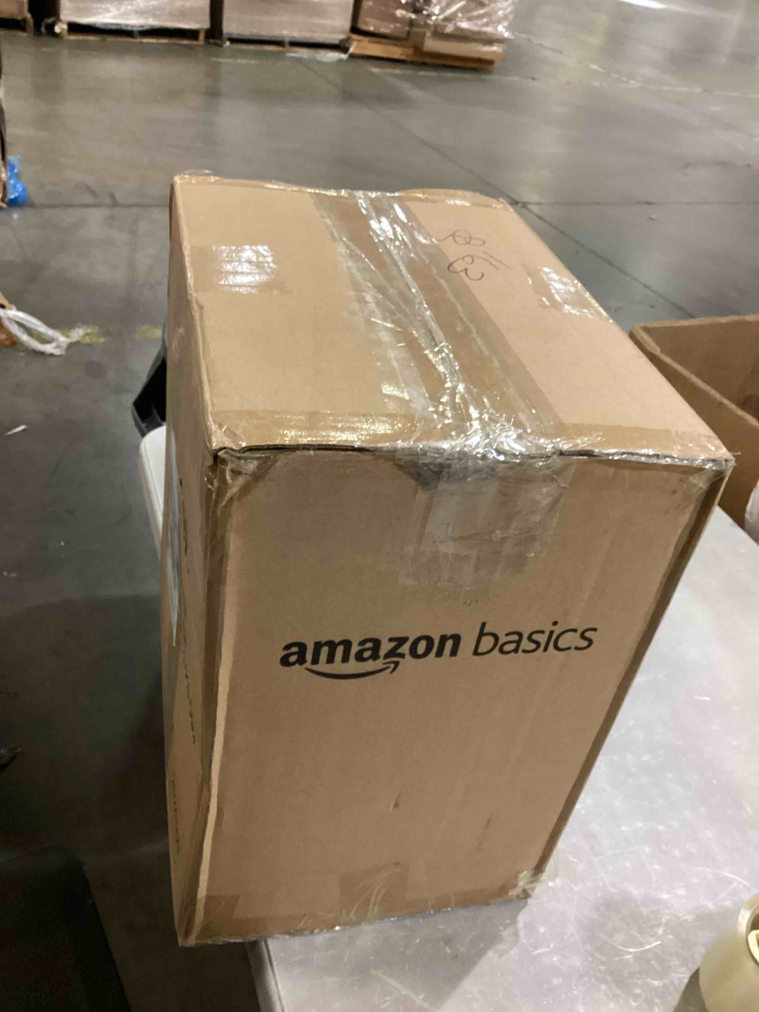 https://s3.amazonaws.com/lotting-images-prod/bidfta/RED6683815_1733494806102.jpeg