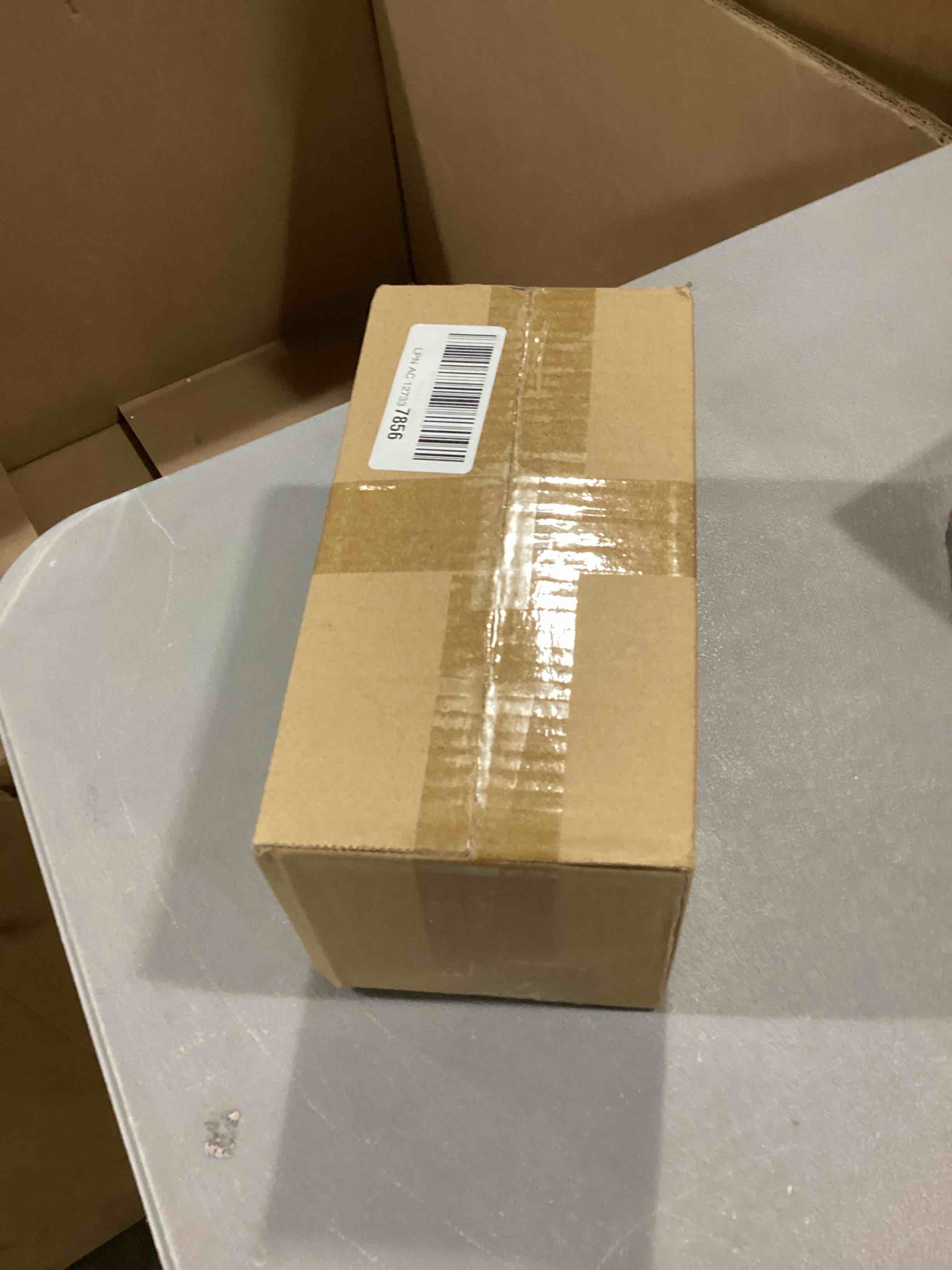 https://s3.amazonaws.com/lotting-images-prod/bidfta/RED6684621_1731941412897.jpeg