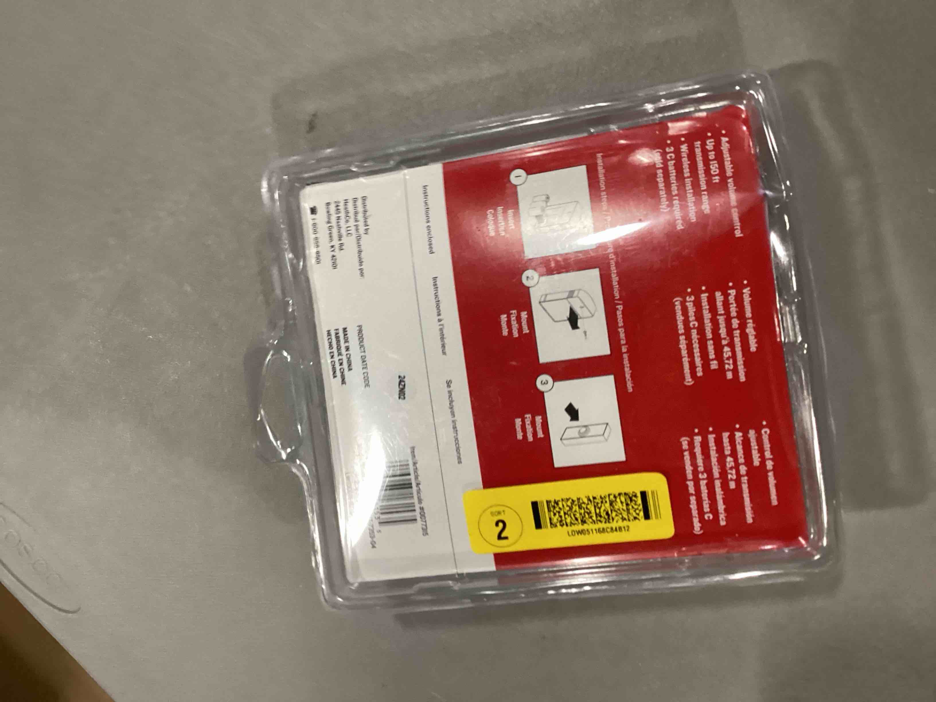 https://s3.amazonaws.com/lotting-images-prod/bidfta/RED6685679_1732552924661.jpeg
