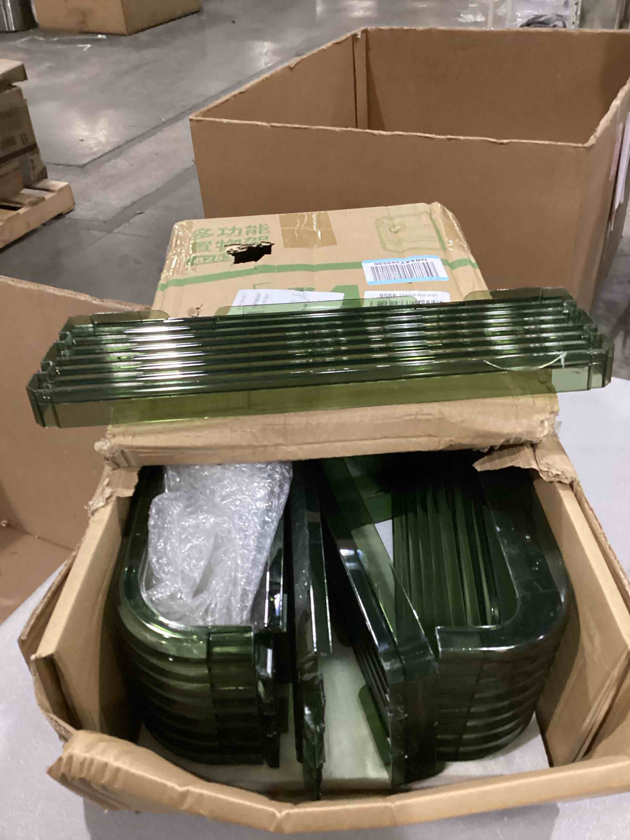 https://s3.amazonaws.com/lotting-images-prod/bidfta/RED6685904_1732716980132.jpeg
